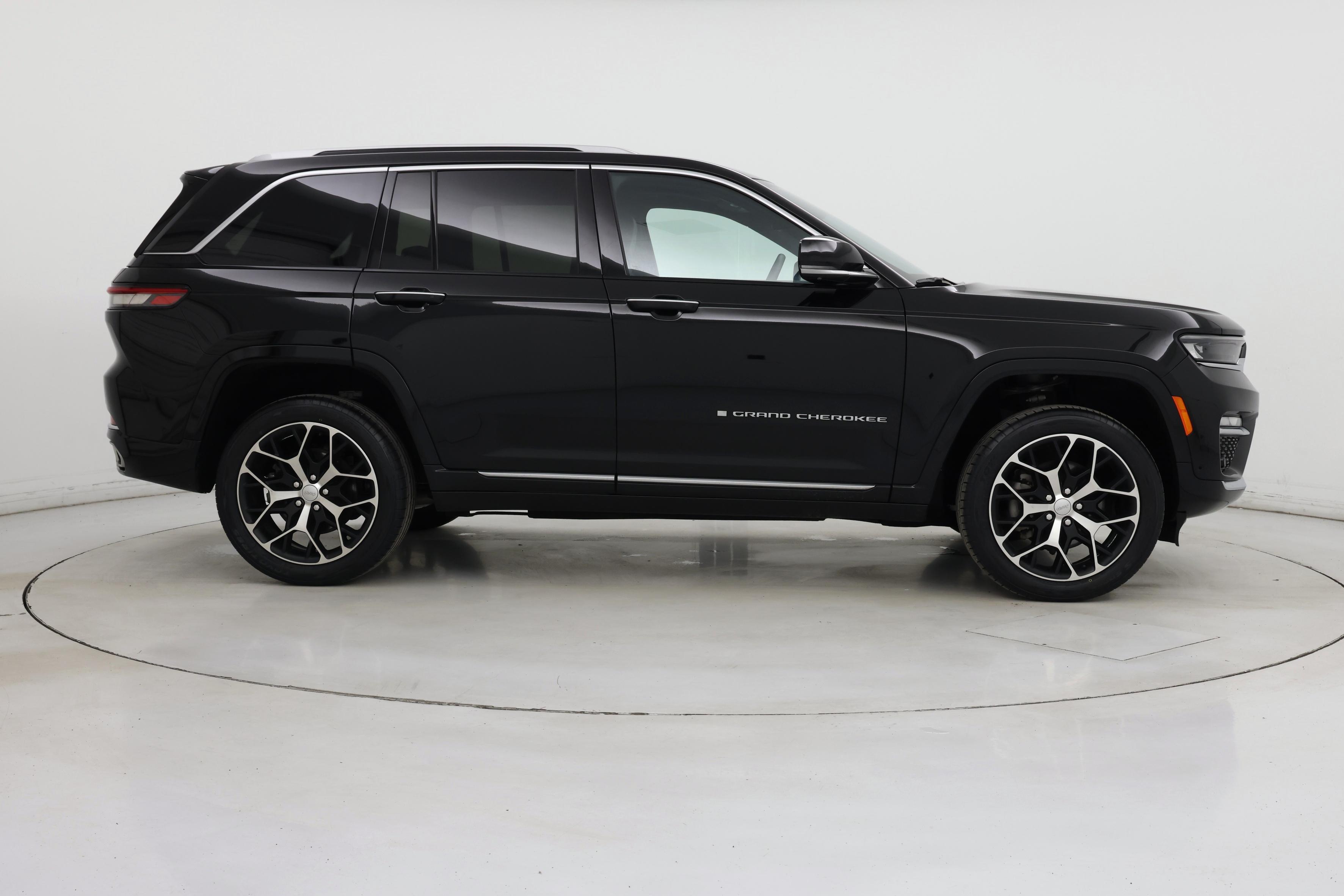 Thumbnail: 2022 Jeep Grand Cherokee - 7