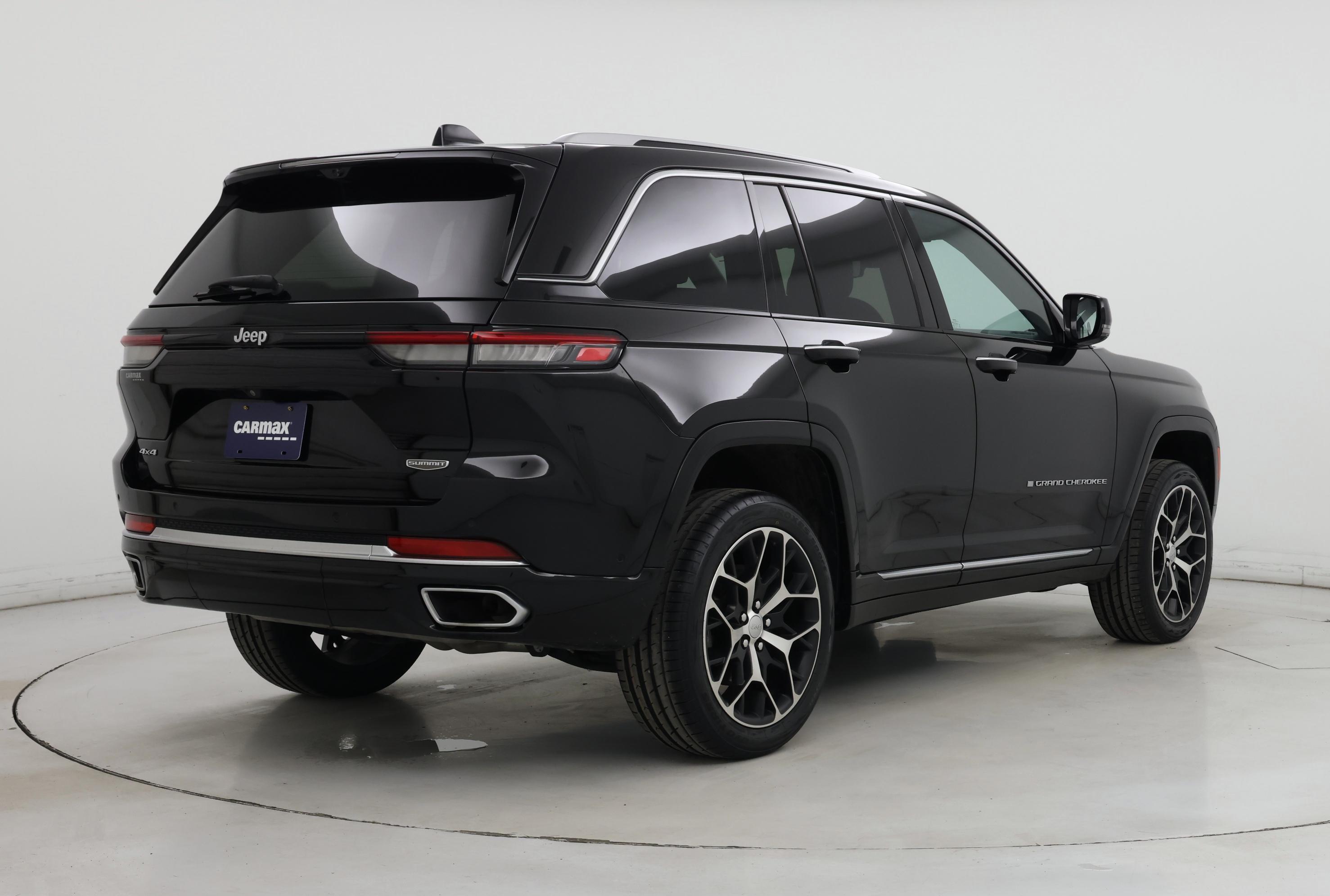 Thumbnail: 2022 Jeep Grand Cherokee - 8