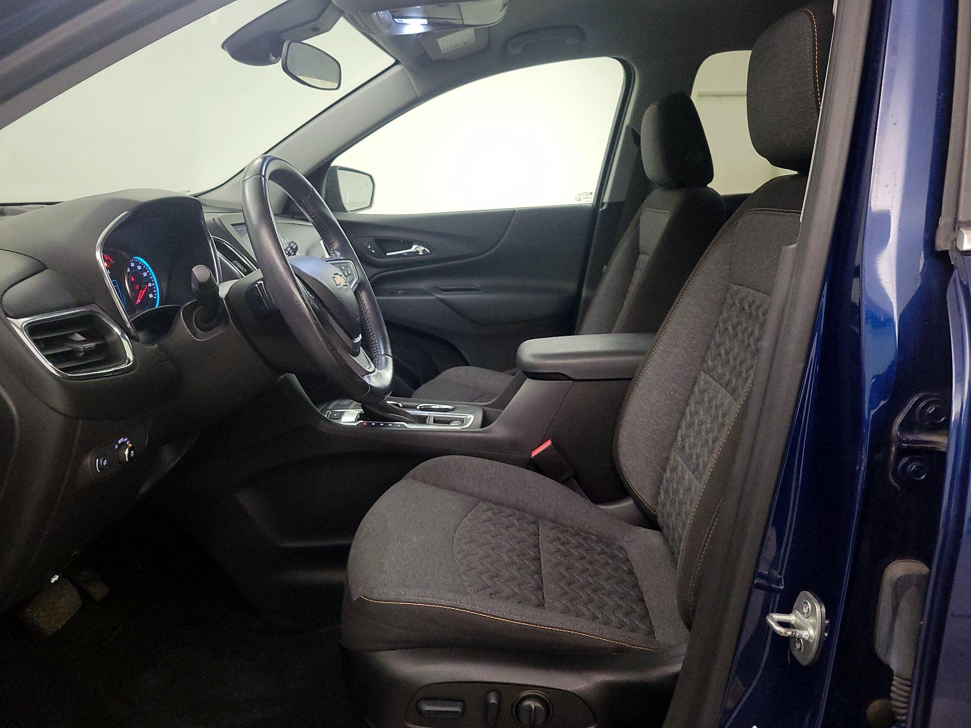 Thumbnail: 2022 Chevrolet Equinox - 11