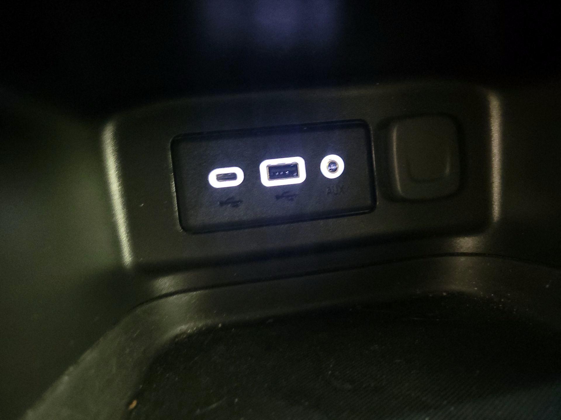 Thumbnail: 2022 Chevrolet Equinox - 18