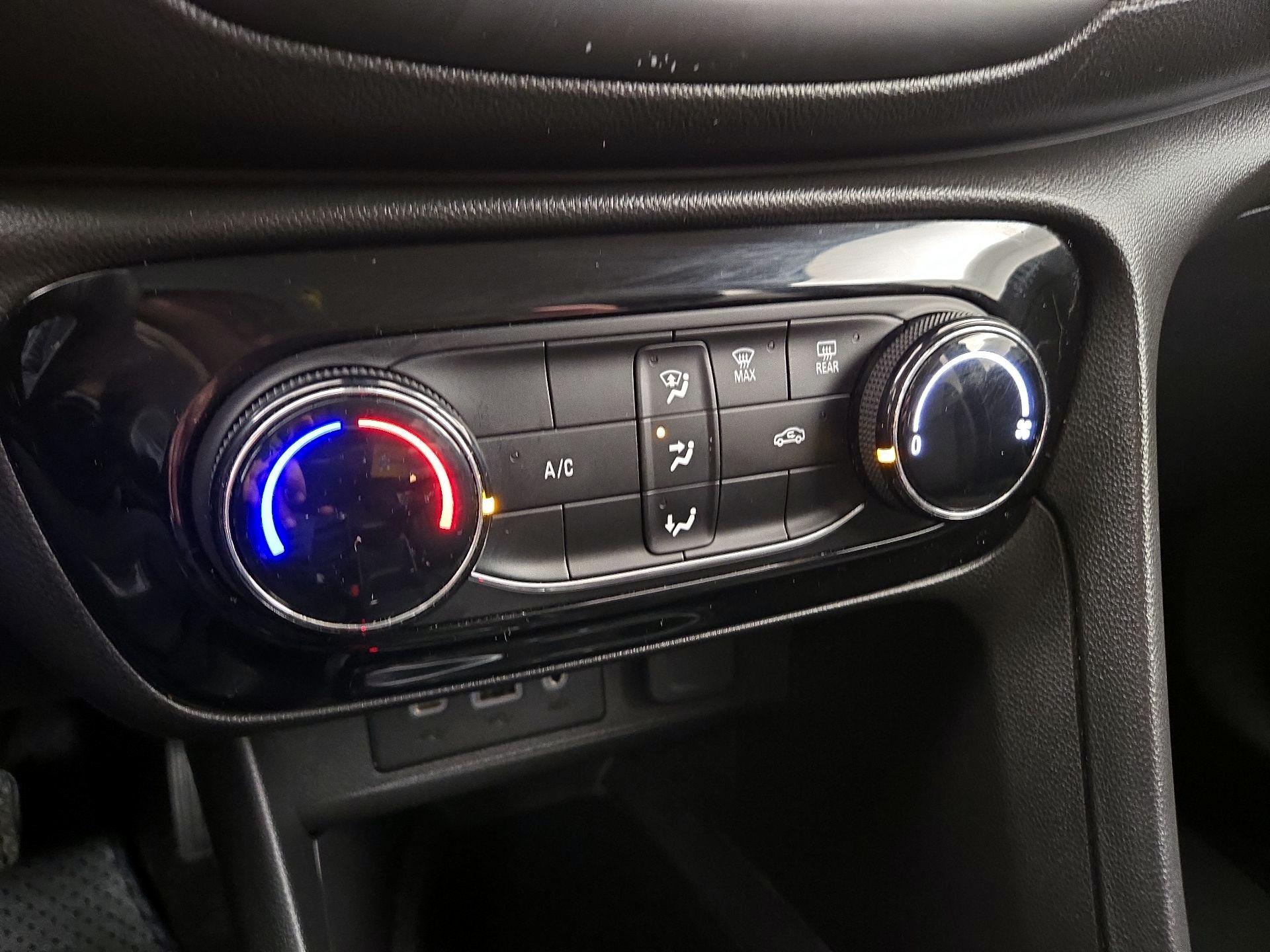 Thumbnail: 2021 Buick Encore GX - 16