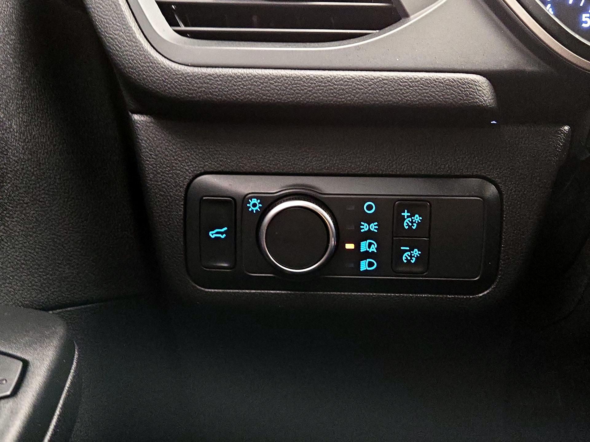 Thumbnail: 2022 Ford Escape - 13