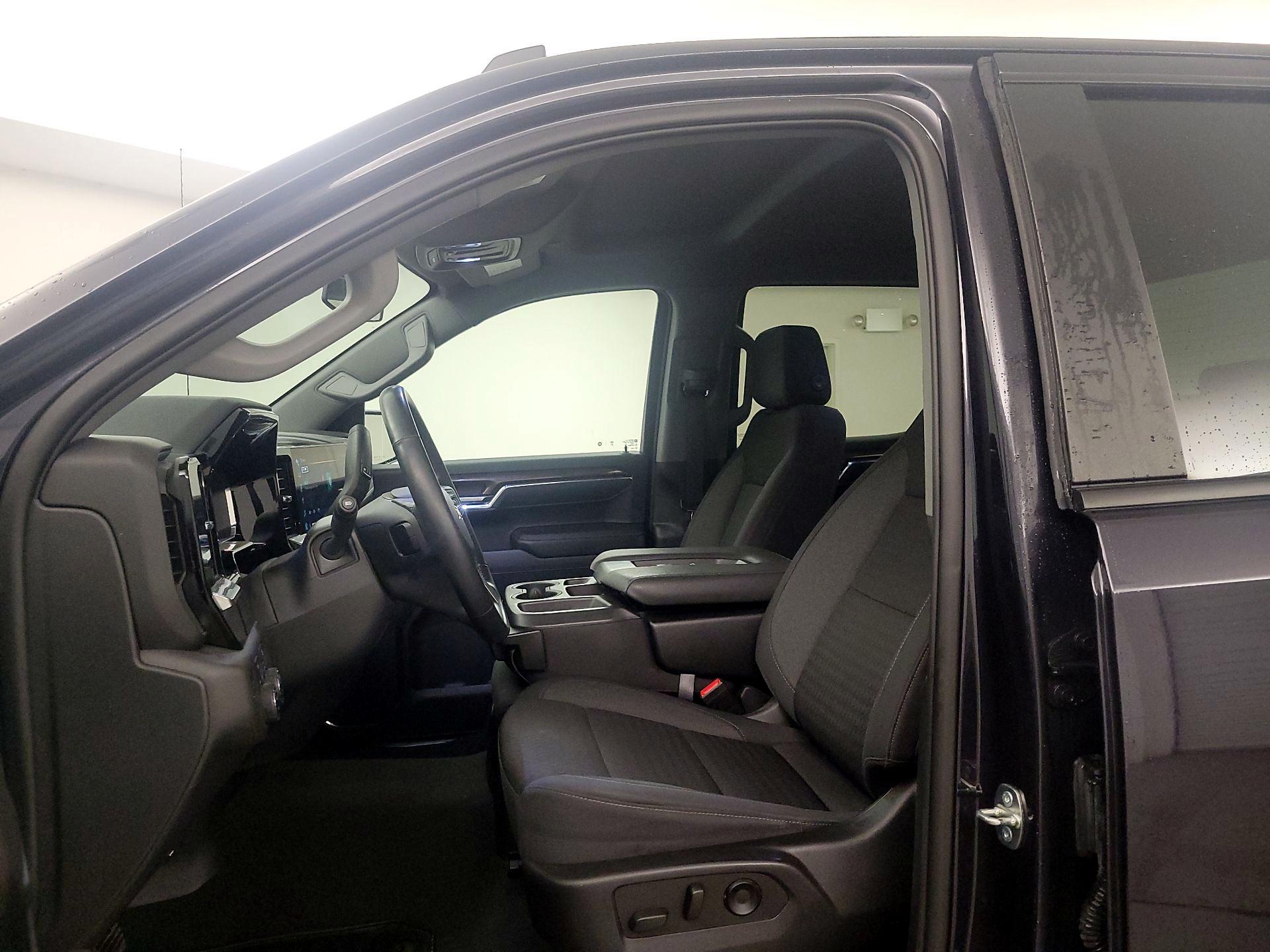 Thumbnail: 2023 Chevrolet Silverado 1500 - 11