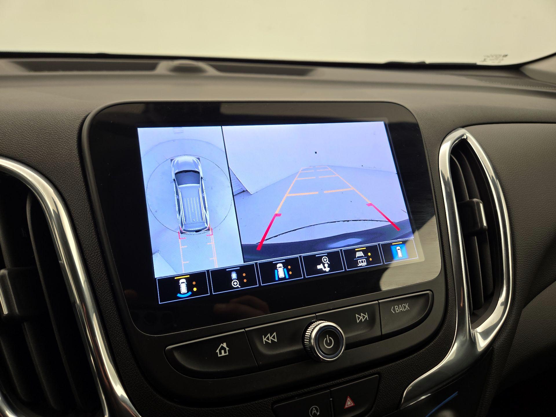 Thumbnail: 2022 Chevrolet Equinox - 15