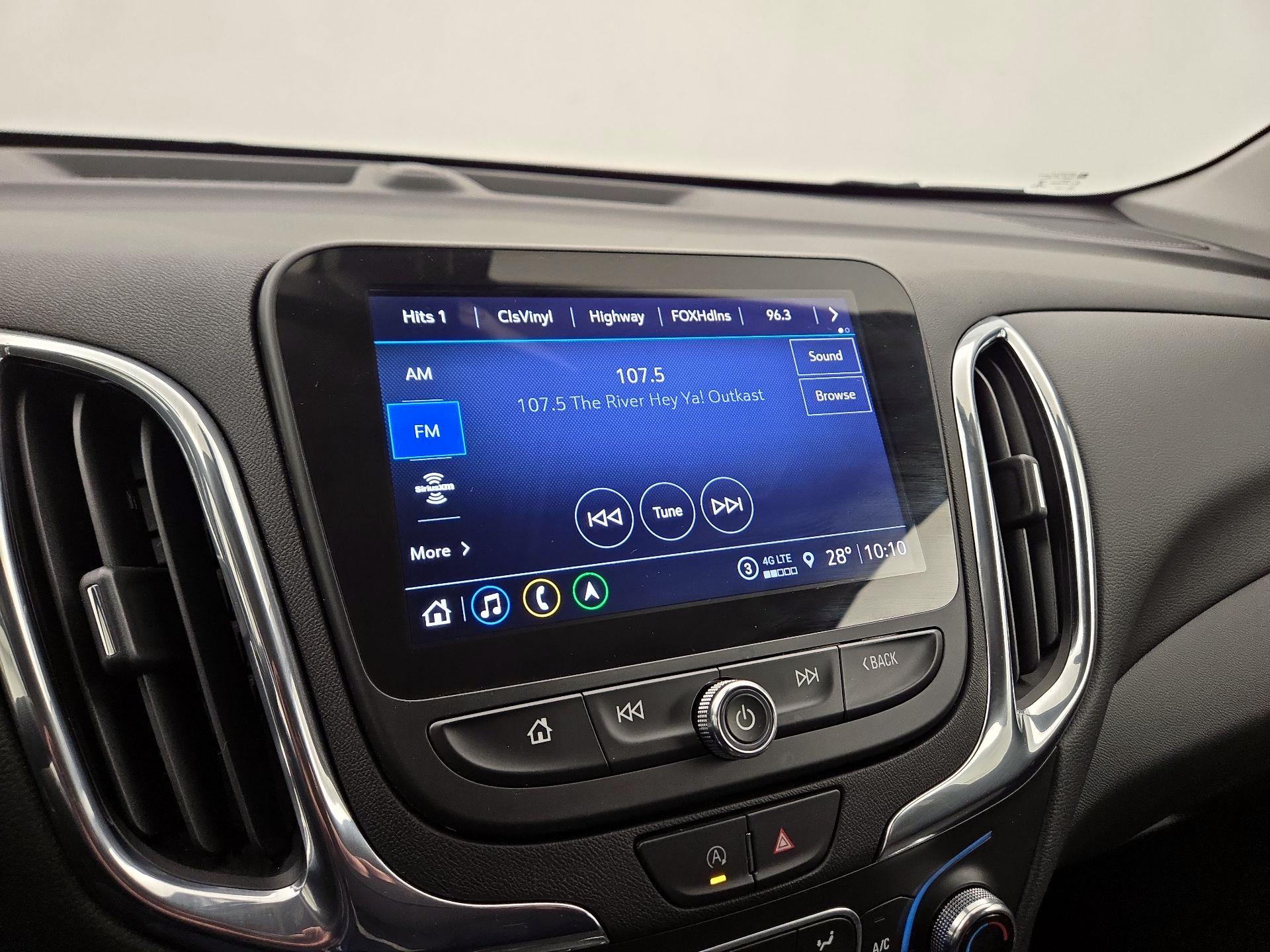 Thumbnail: 2022 Chevrolet Equinox - 16