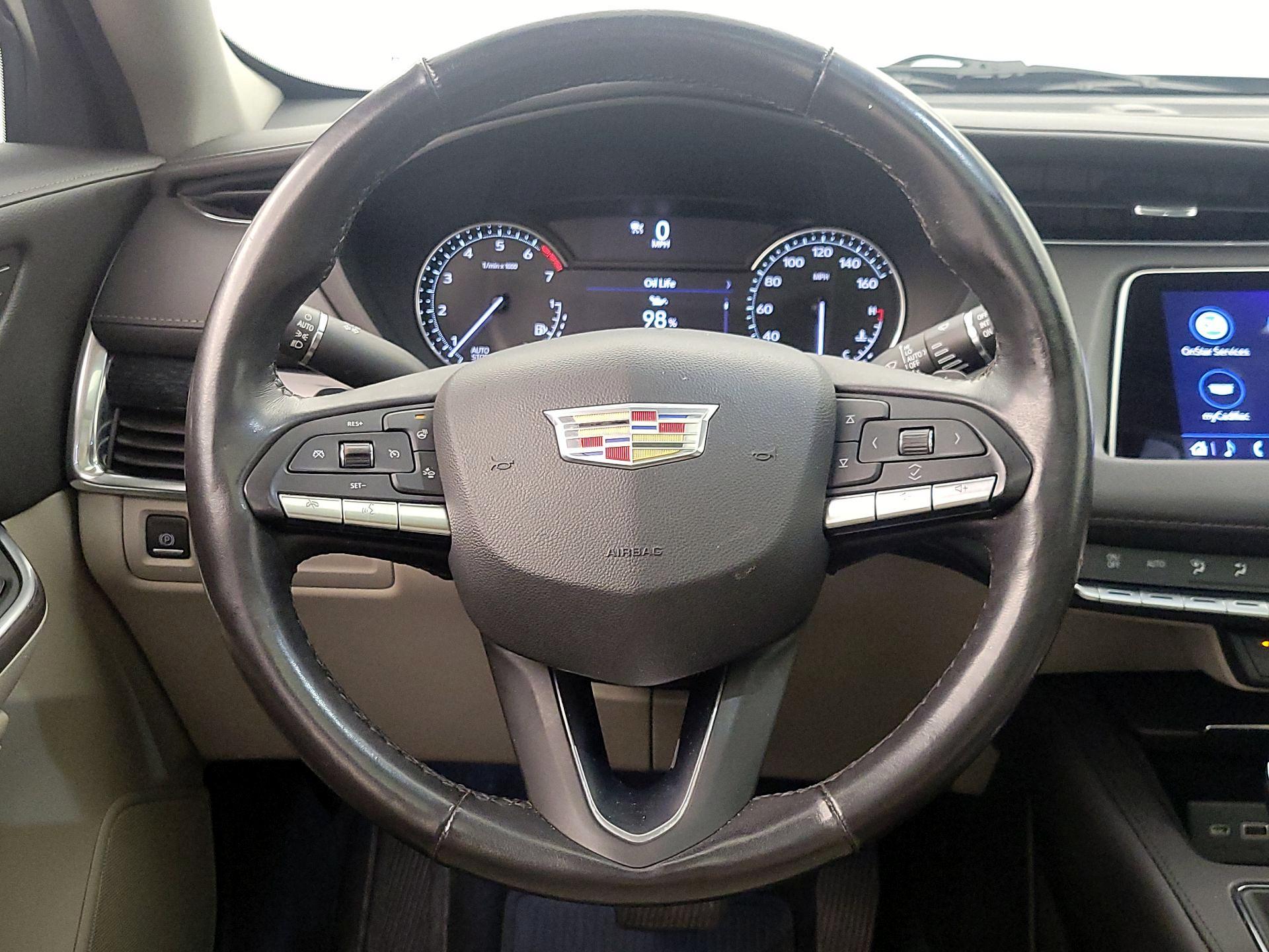 Thumbnail: 2023 Cadillac XT4 - 10