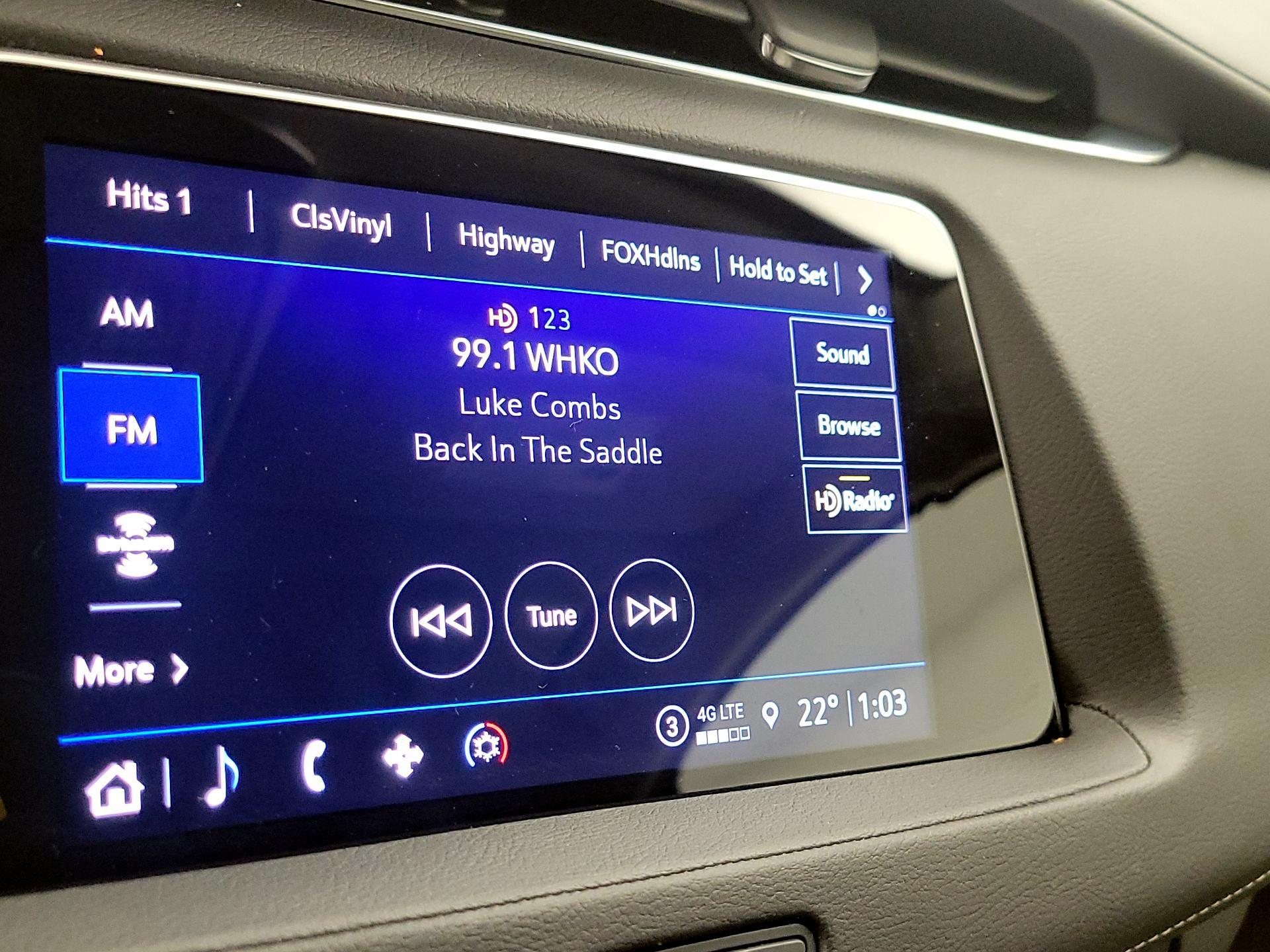 Thumbnail: 2023 Cadillac XT4 - 15