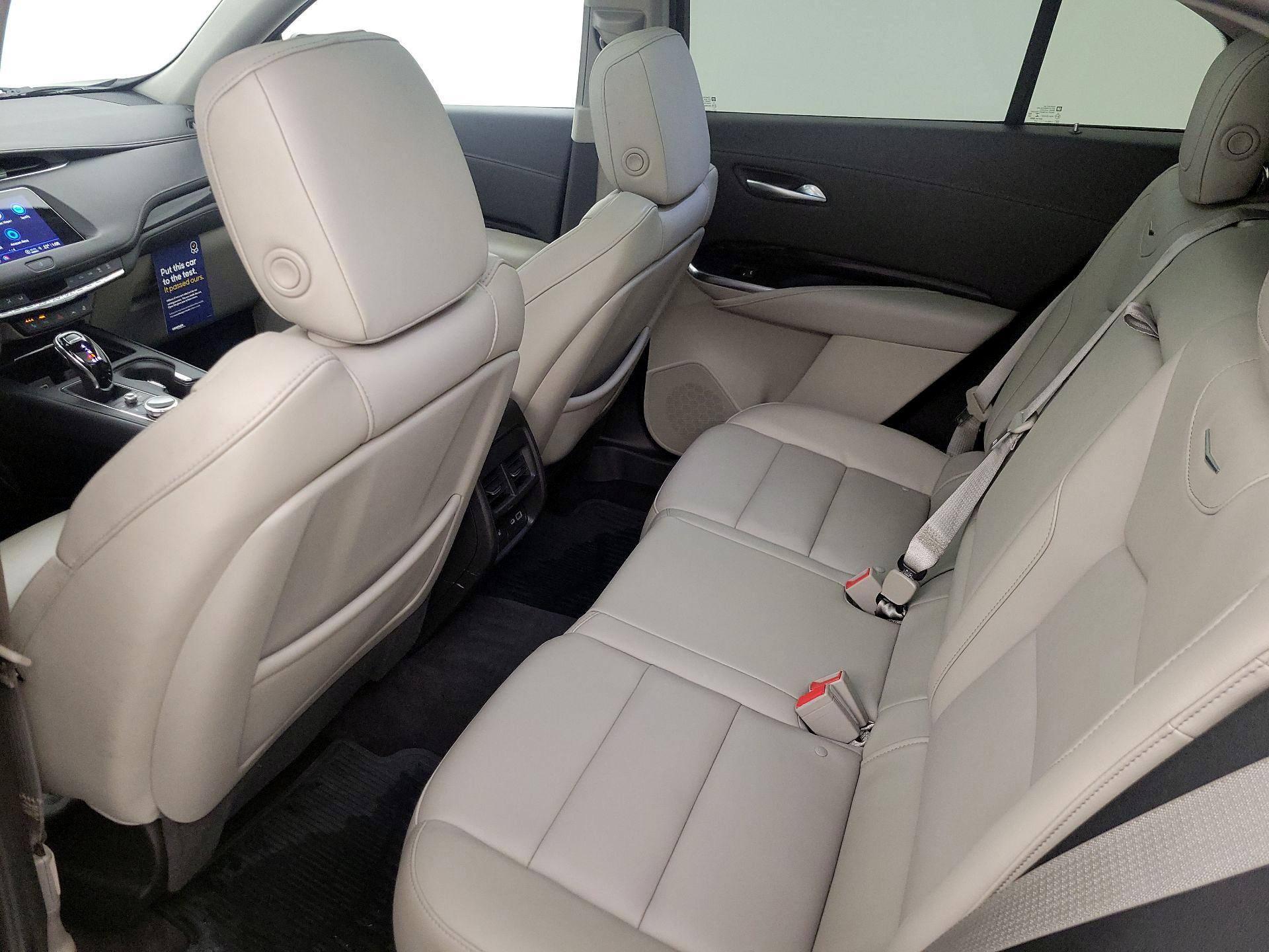 Thumbnail: 2023 Cadillac XT4 - 20