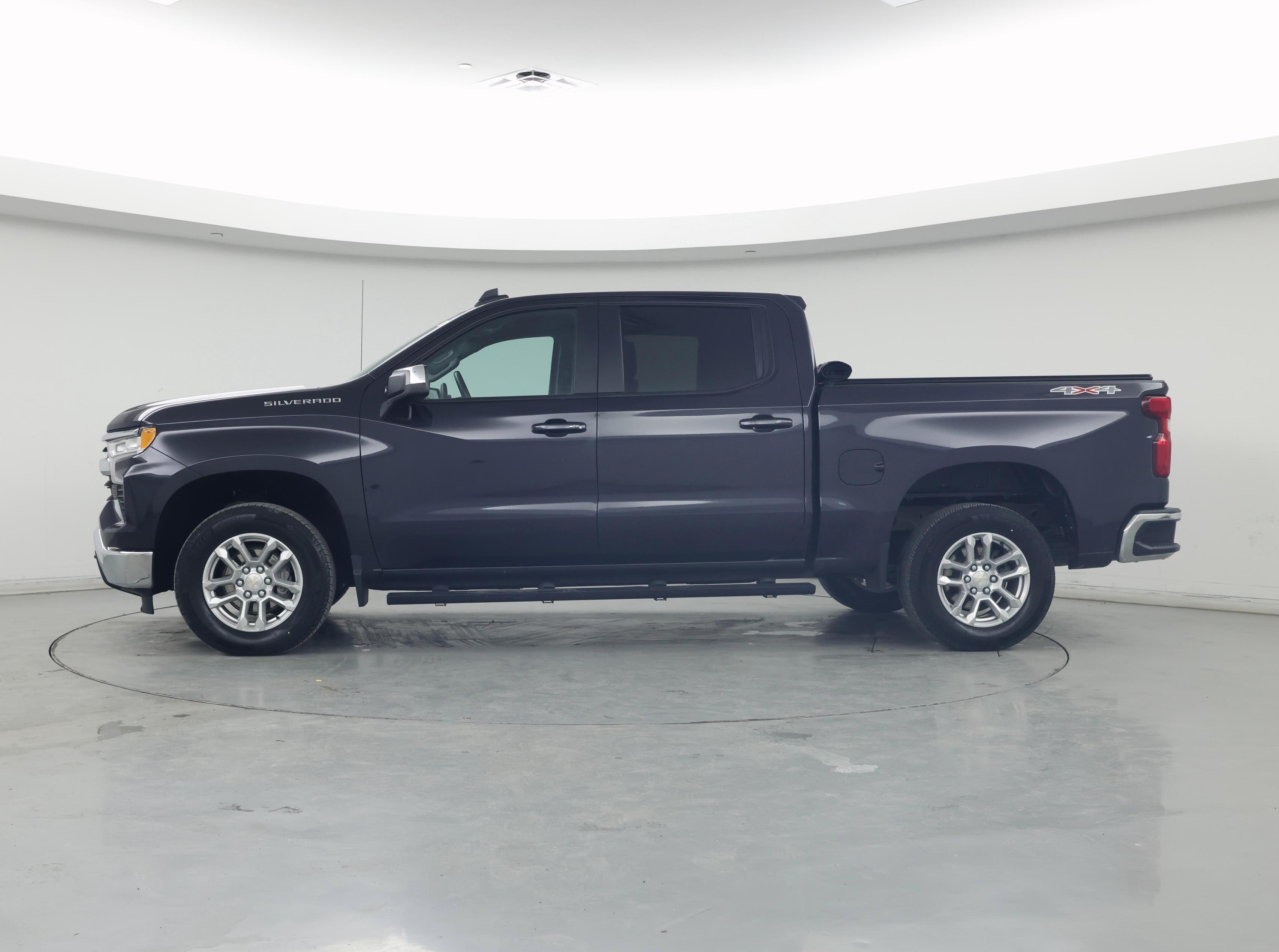 Thumbnail: 2023 Chevrolet Silverado 1500 - 3