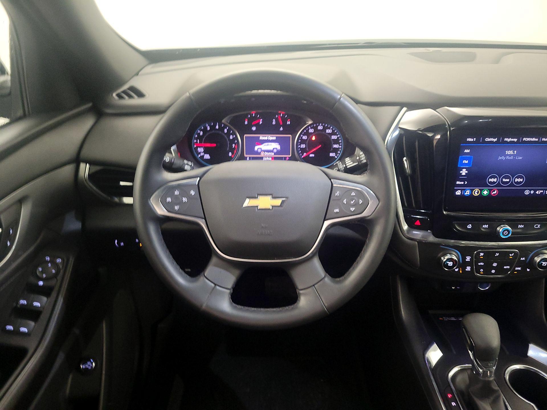 Thumbnail: 2023 Chevrolet Traverse - 10