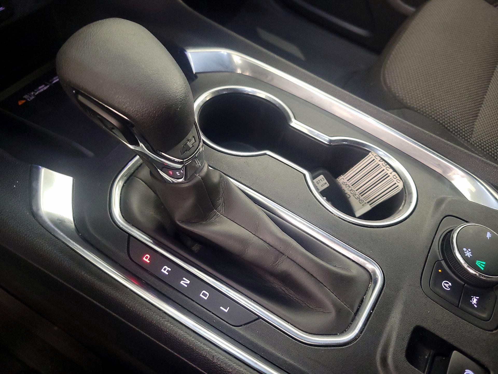 Thumbnail: 2023 Chevrolet Traverse - 17