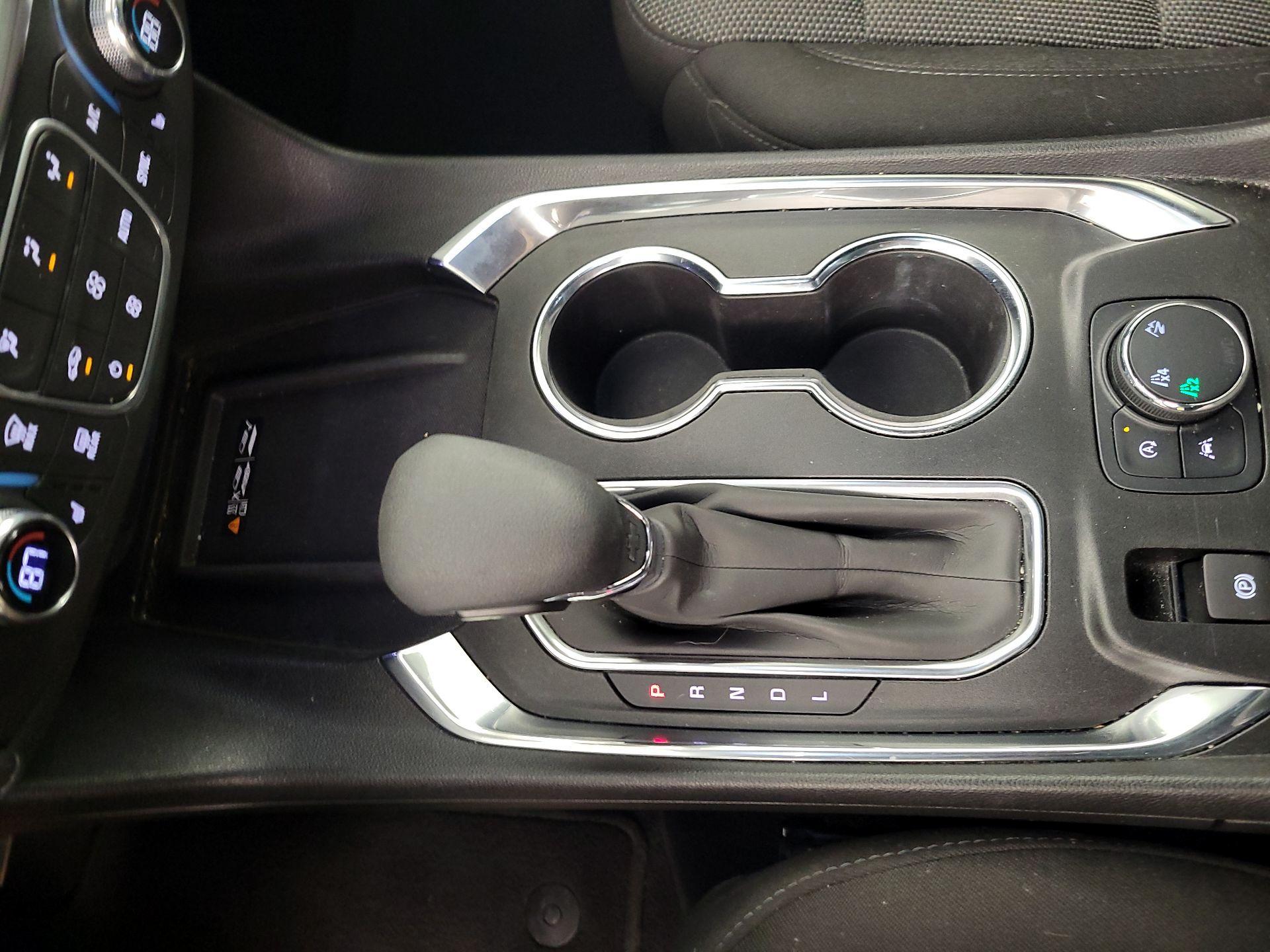 Thumbnail: 2023 Chevrolet Traverse - 17