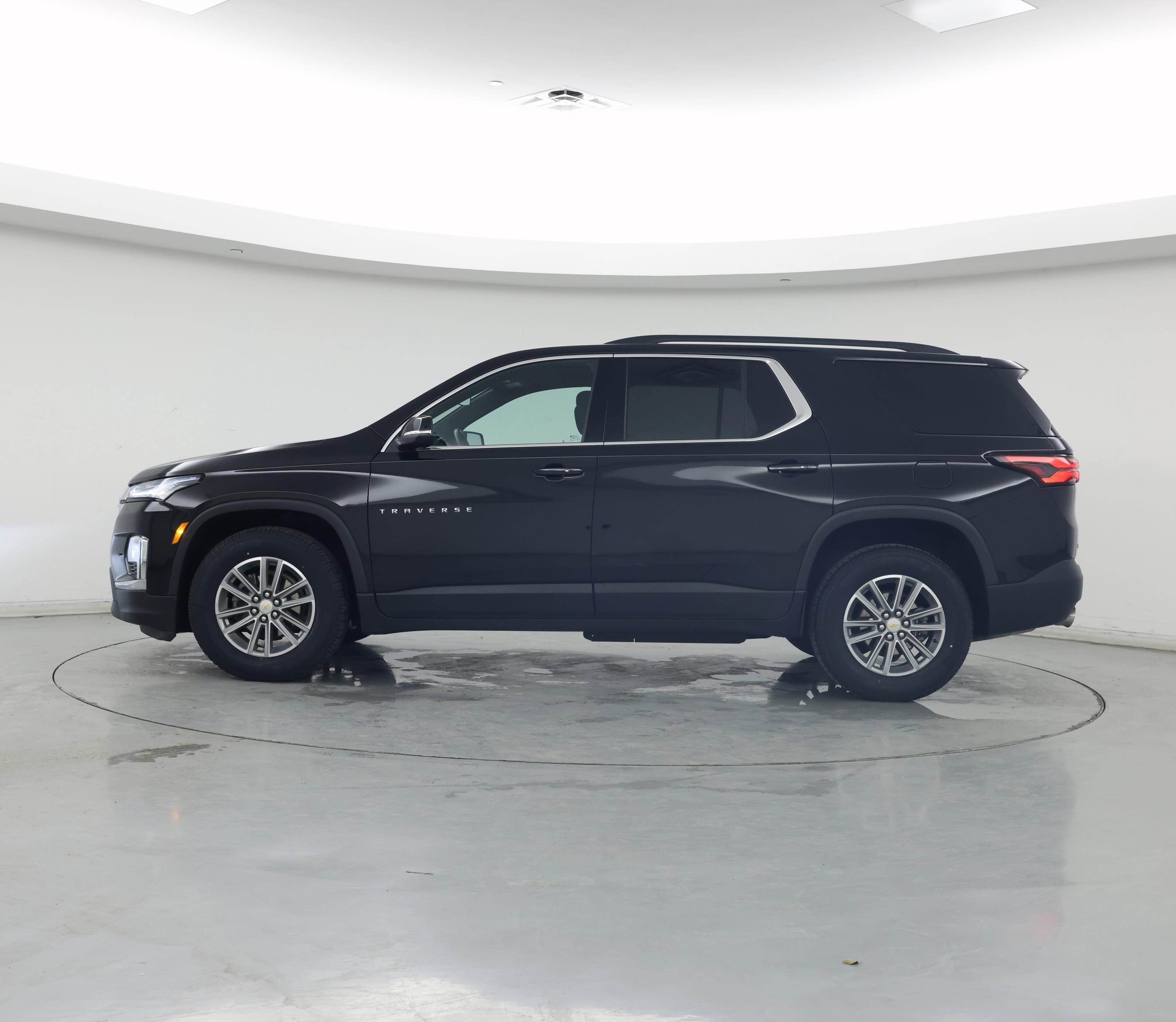 Thumbnail: 2023 Chevrolet Traverse - 3