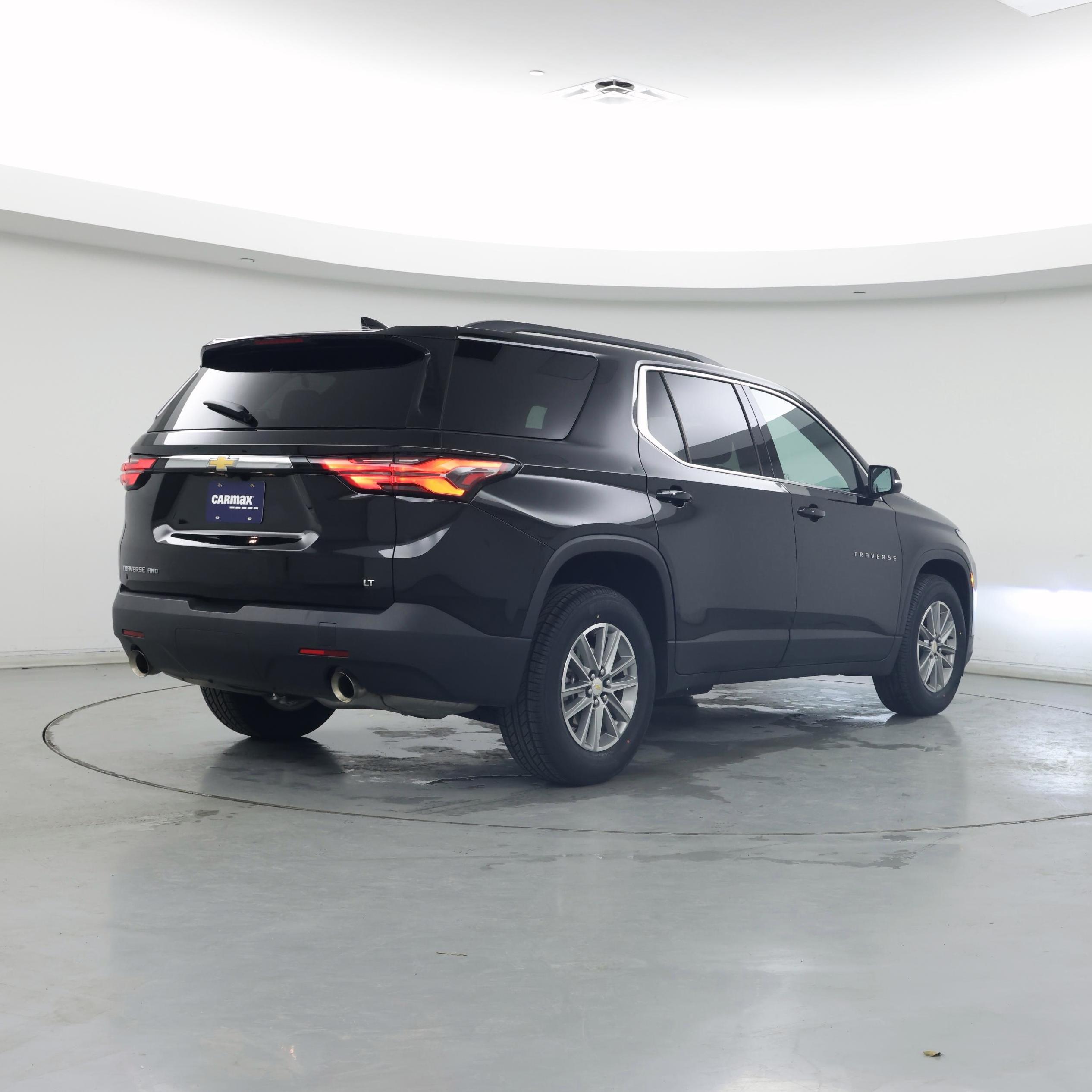 Thumbnail: 2023 Chevrolet Traverse - 8