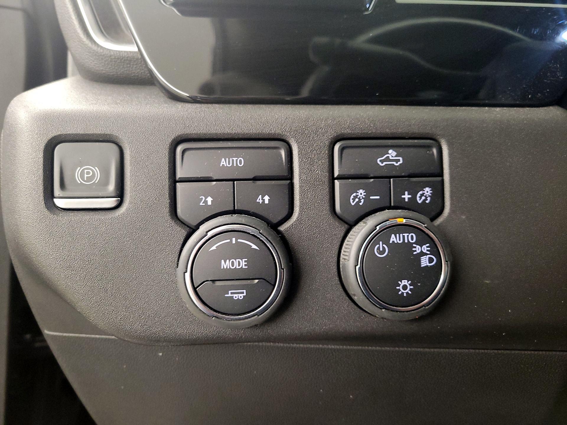 Thumbnail: 2023 Chevrolet Silverado 1500 - 13