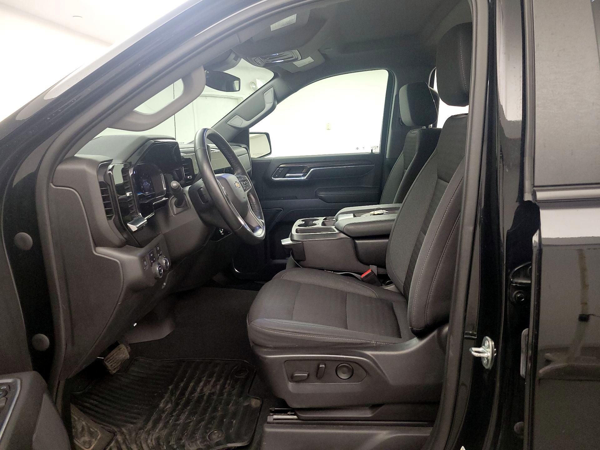 Thumbnail: 2023 Chevrolet Silverado 1500 - 11