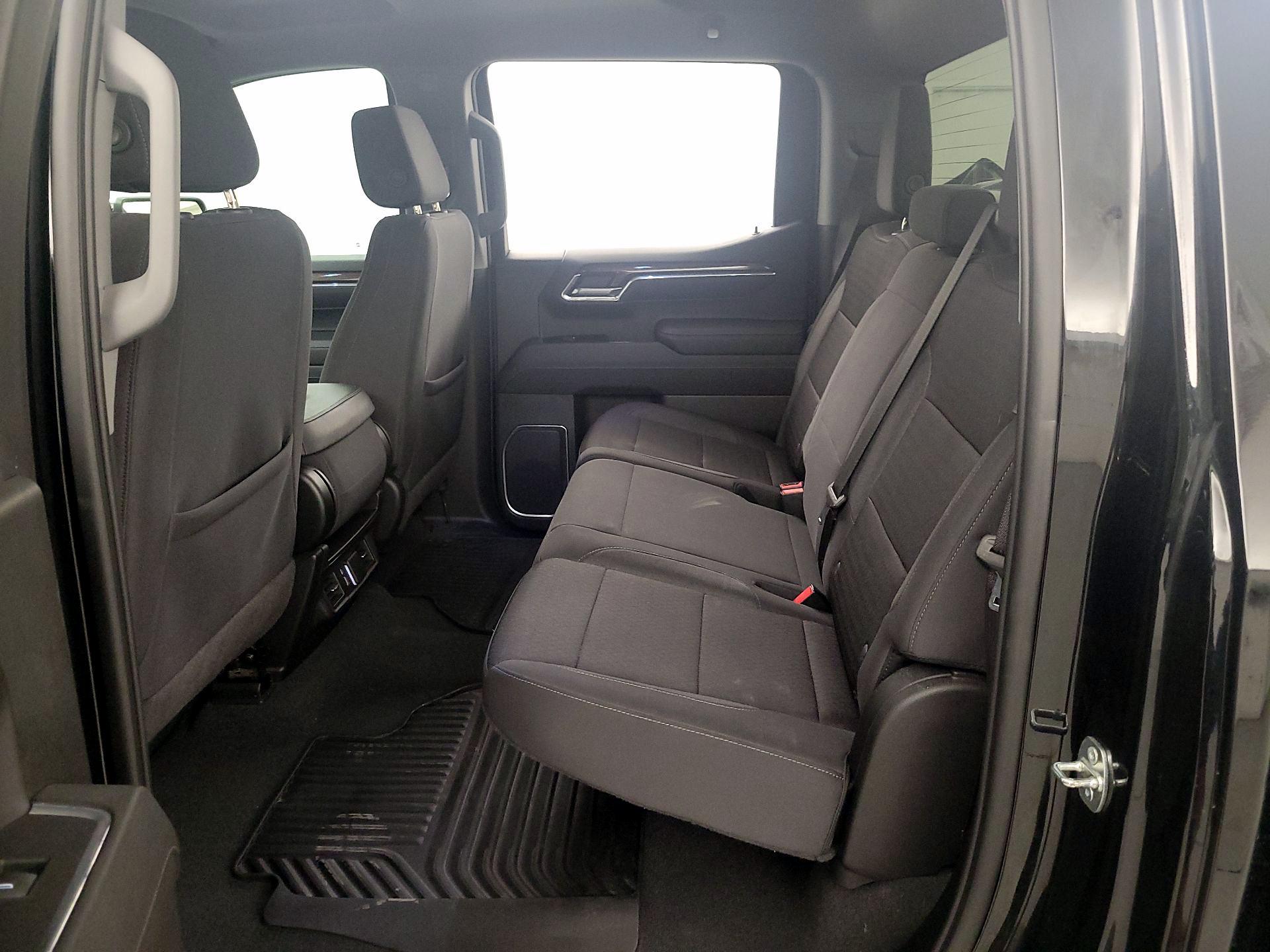 Thumbnail: 2023 Chevrolet Silverado 1500 - 19