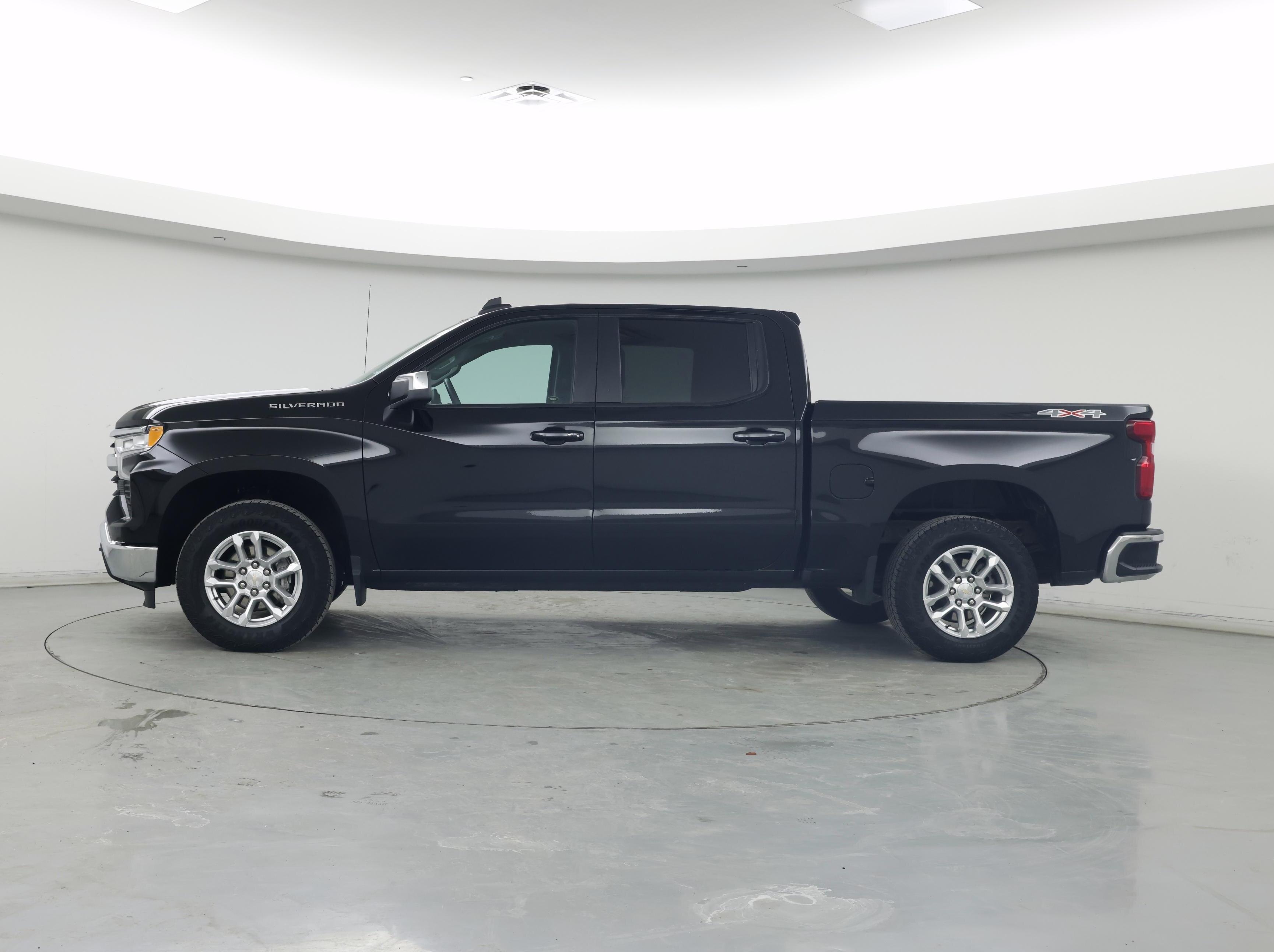 Thumbnail: 2023 Chevrolet Silverado 1500 - 3