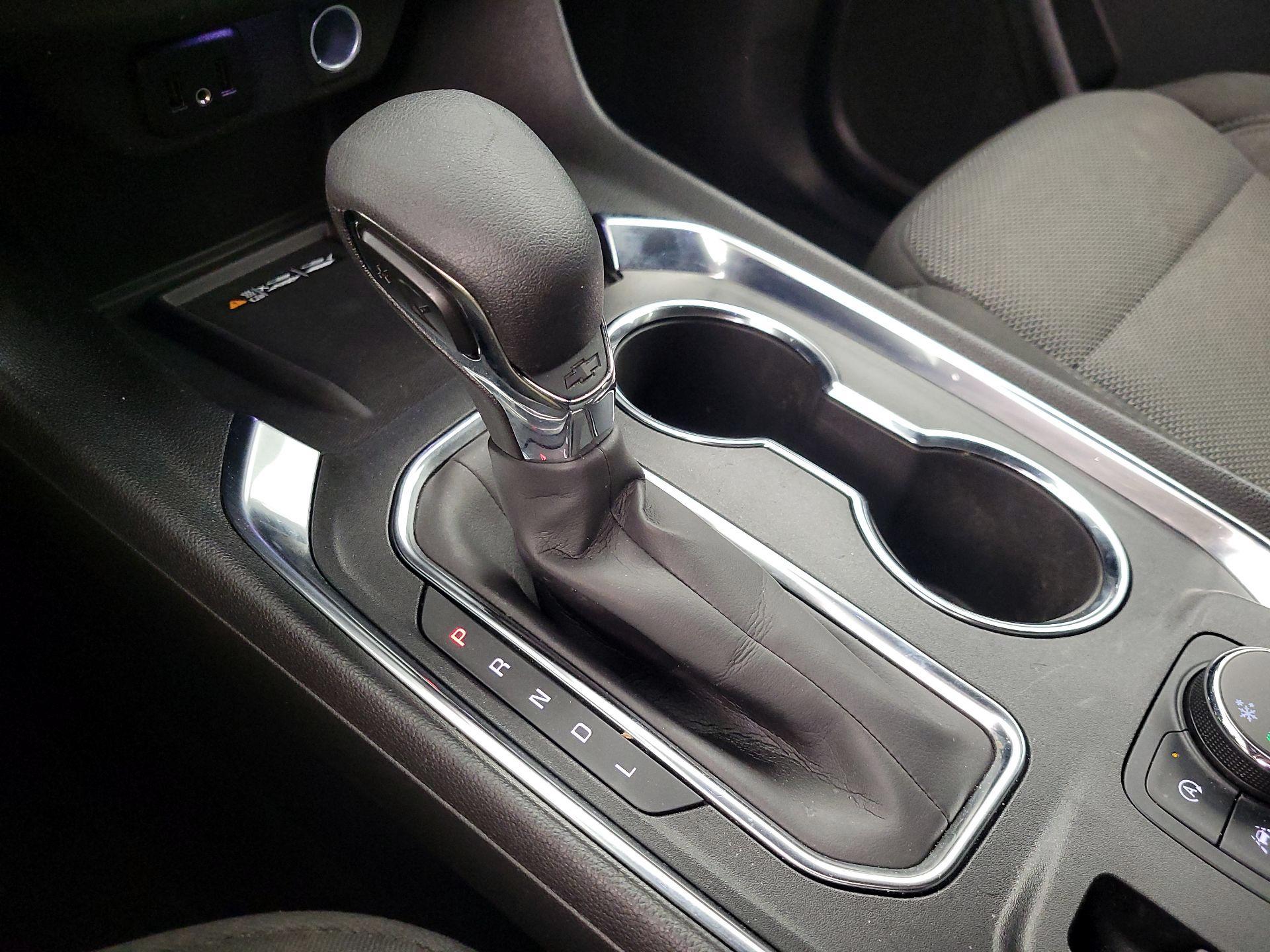 Thumbnail: 2023 Chevrolet Traverse - 17