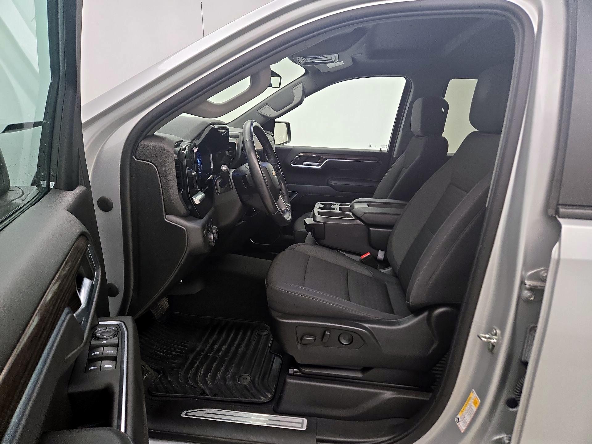 Thumbnail: 2022 Chevrolet Silverado 1500 - 11