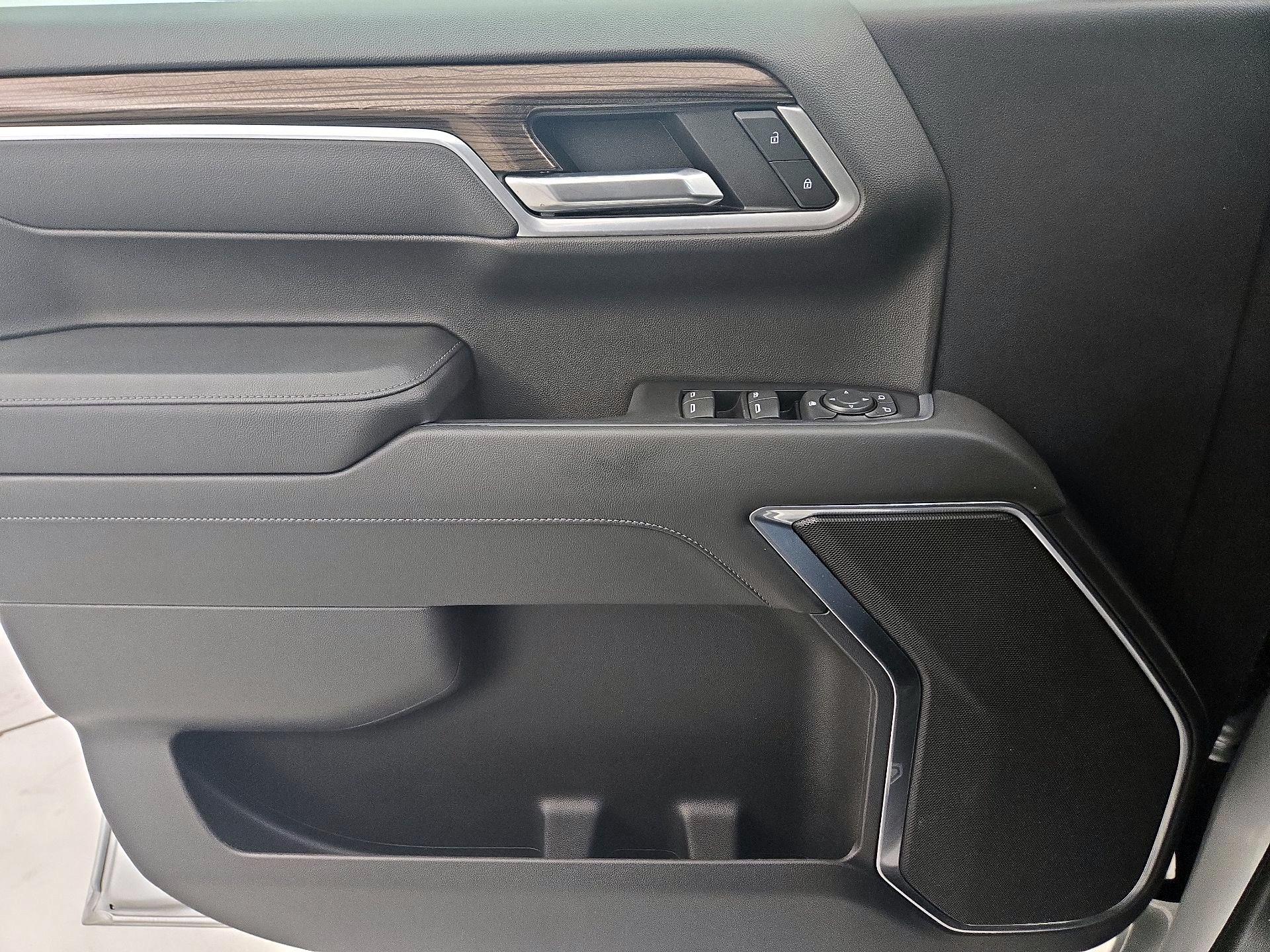 Thumbnail: 2022 Chevrolet Silverado 1500 - 12