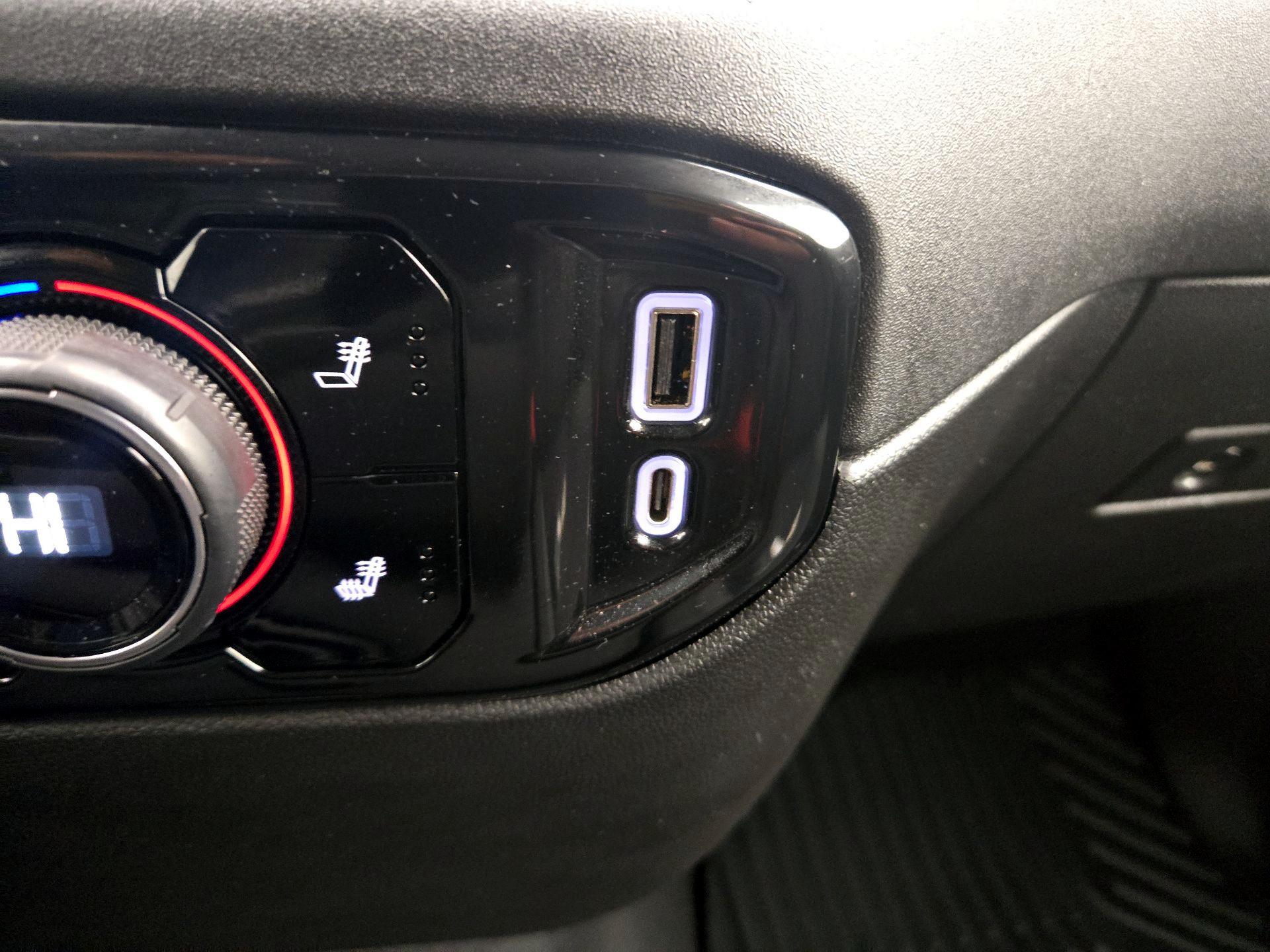 Thumbnail: 2022 Chevrolet Silverado 1500 - 18