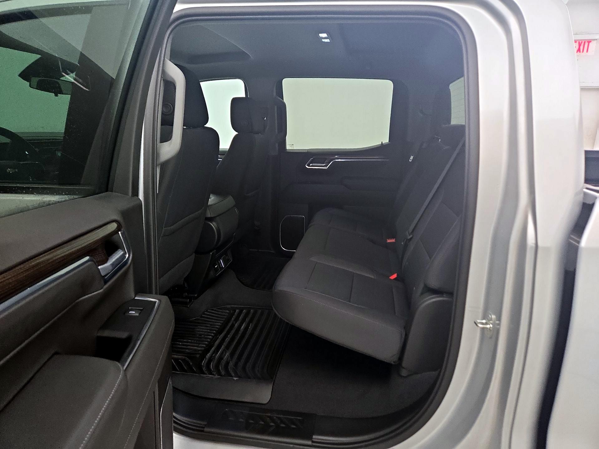 Thumbnail: 2022 Chevrolet Silverado 1500 - 19