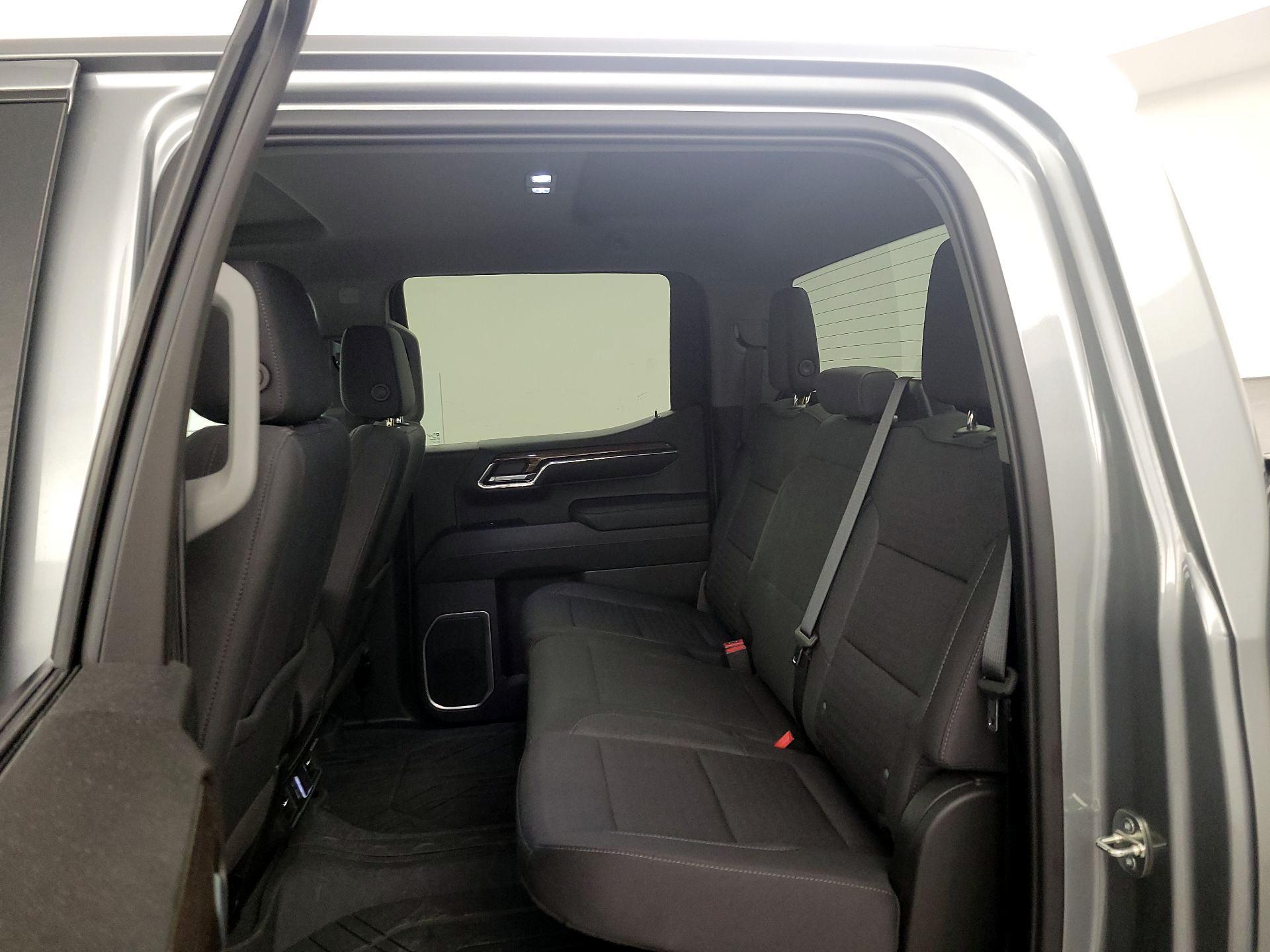 Thumbnail: 2023 Chevrolet Silverado 1500 - 19