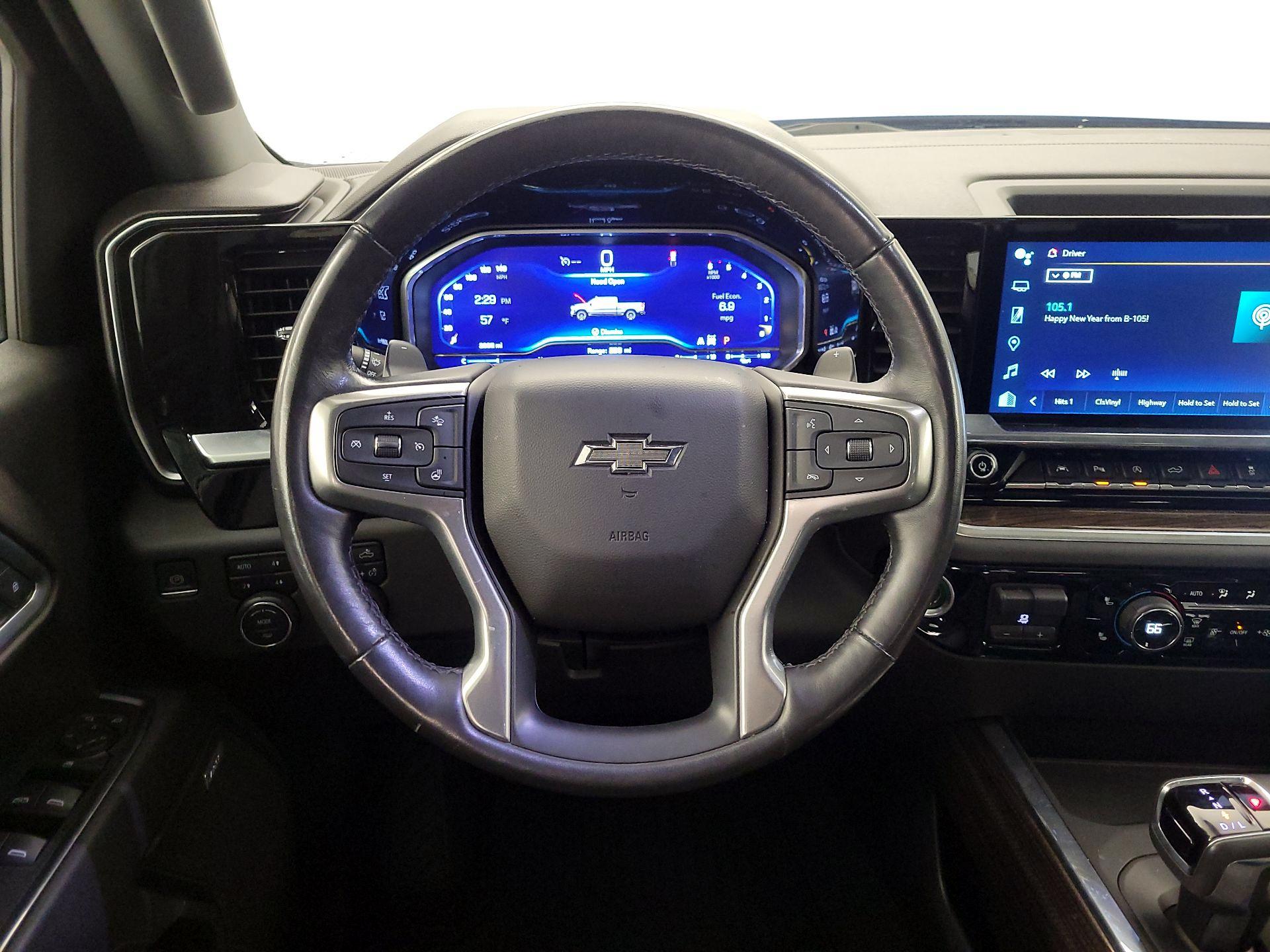 Thumbnail: 2022 Chevrolet Silverado 1500 - 10