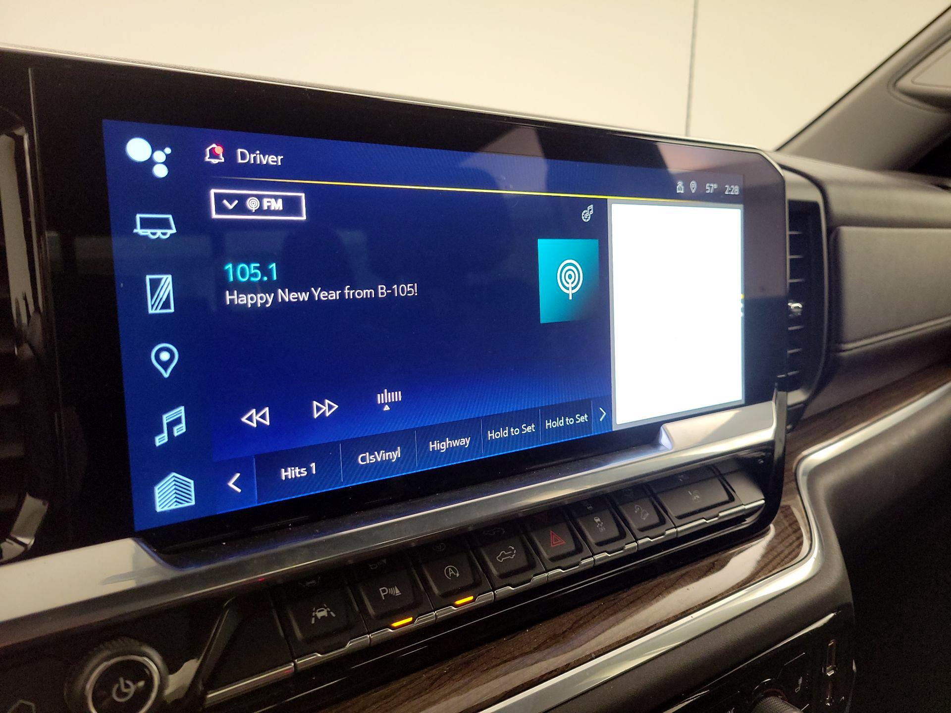 Thumbnail: 2022 Chevrolet Silverado 1500 - 15