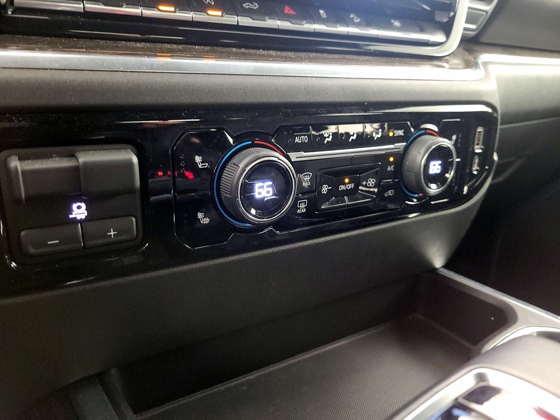 Thumbnail: 2022 Chevrolet Silverado 1500 - 16