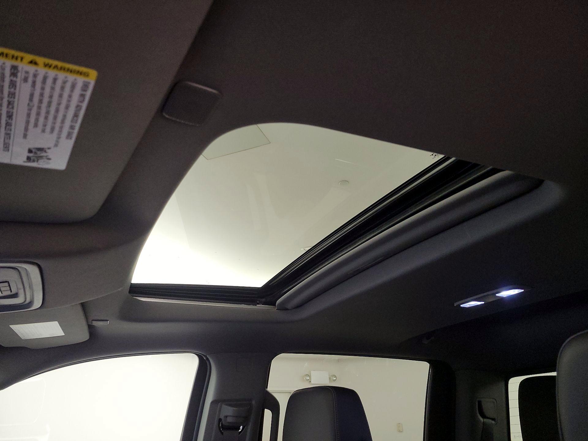 Thumbnail: 2022 Chevrolet Silverado 1500 - 19