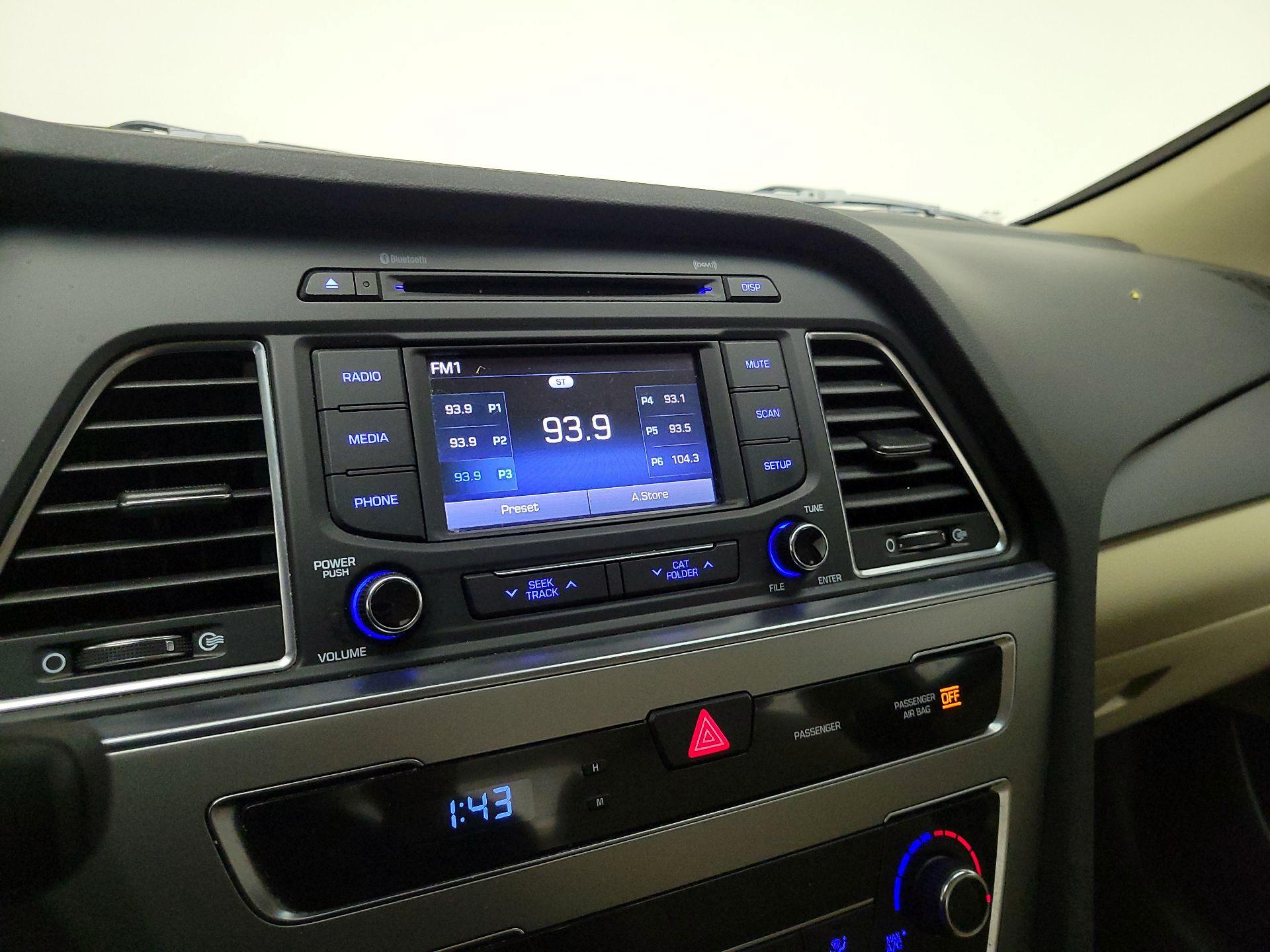 Thumbnail: 2015 Hyundai Sonata - 15