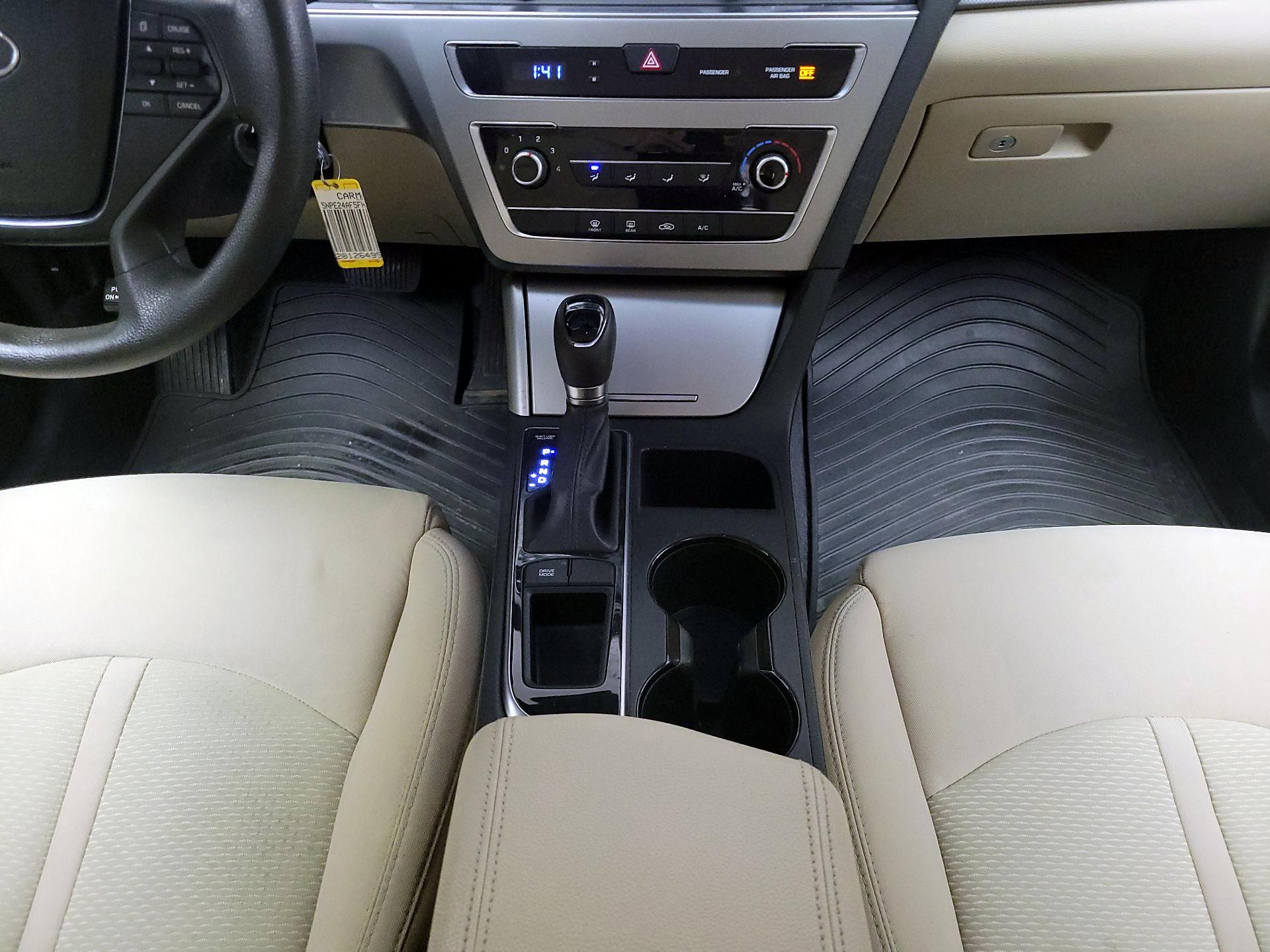 Thumbnail: 2015 Hyundai Sonata - 17