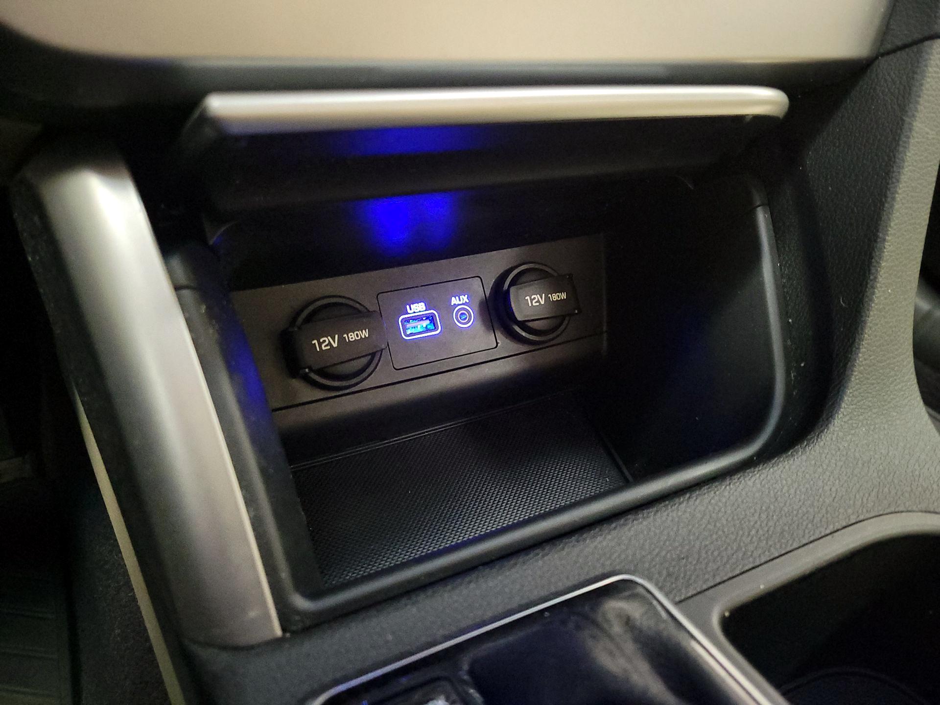 Thumbnail: 2015 Hyundai Sonata - 18