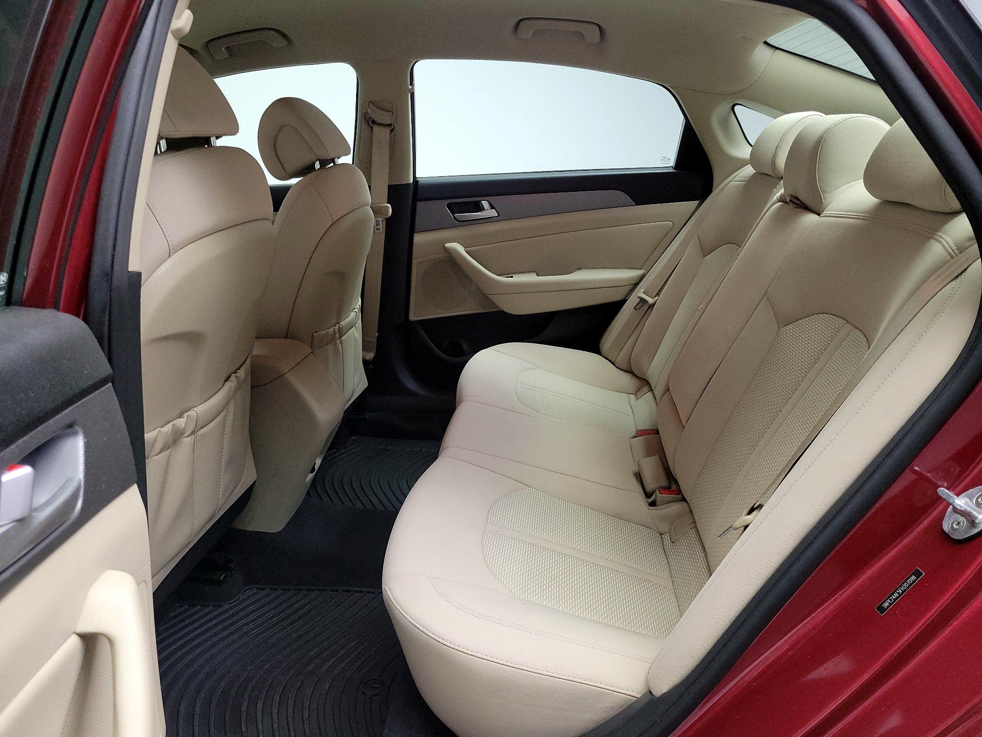 Thumbnail: 2015 Hyundai Sonata - 19