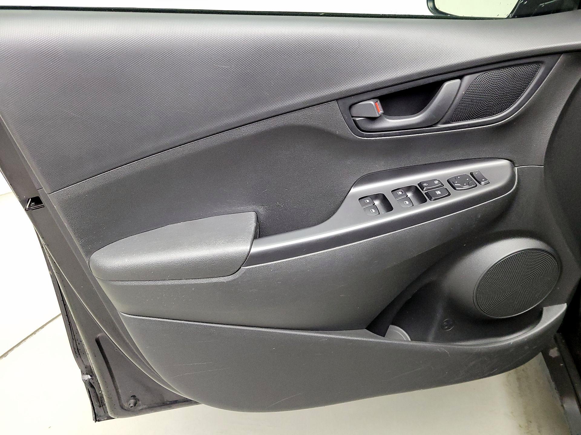 Thumbnail: 2019 Hyundai Kona - 12