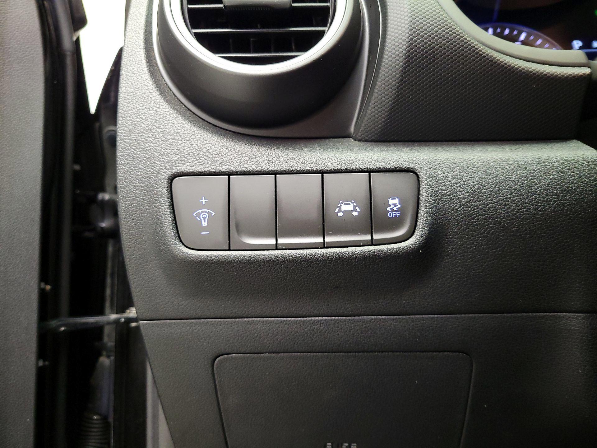 Thumbnail: 2019 Hyundai Kona - 13