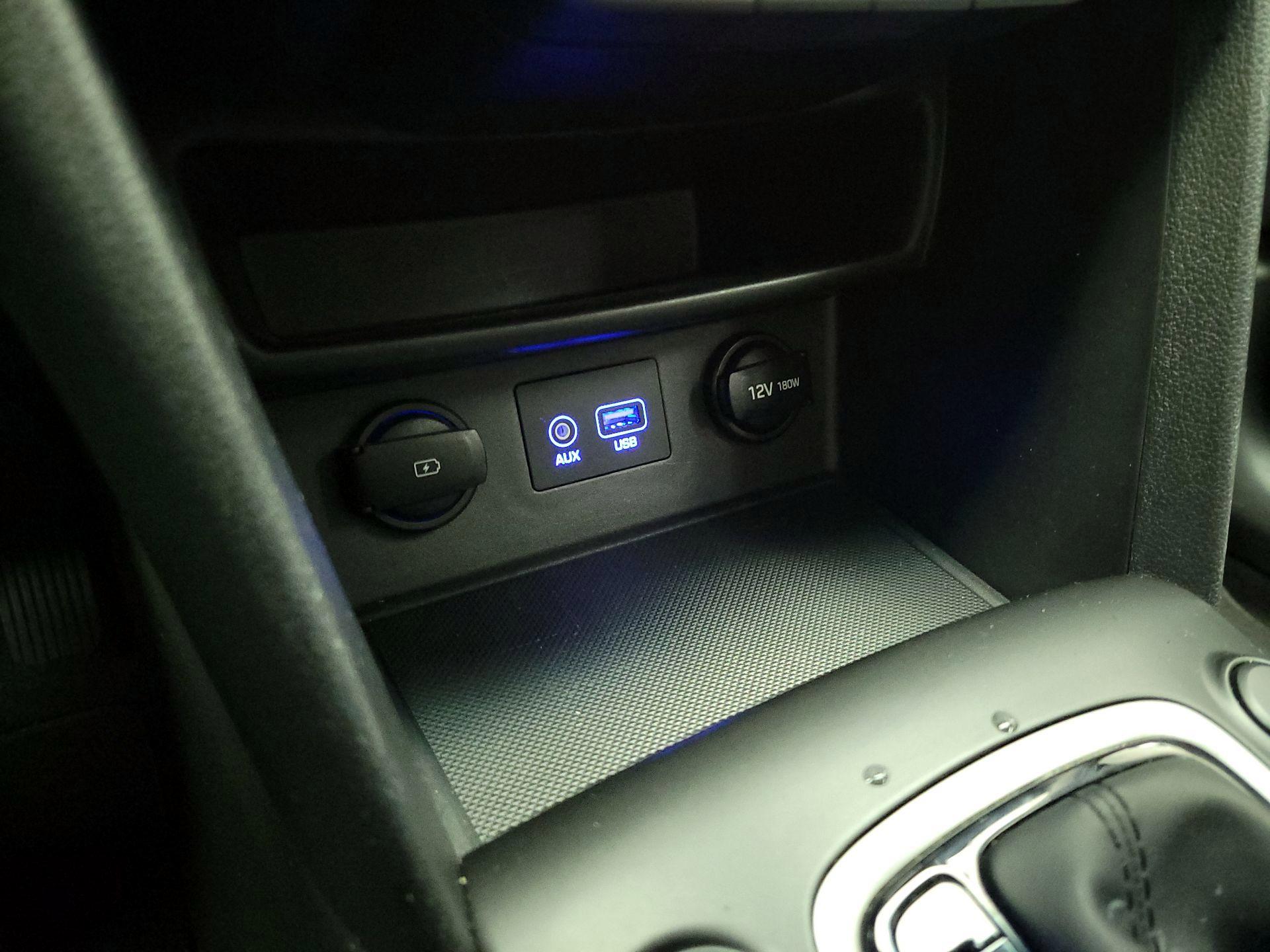 Thumbnail: 2019 Hyundai Kona - 18