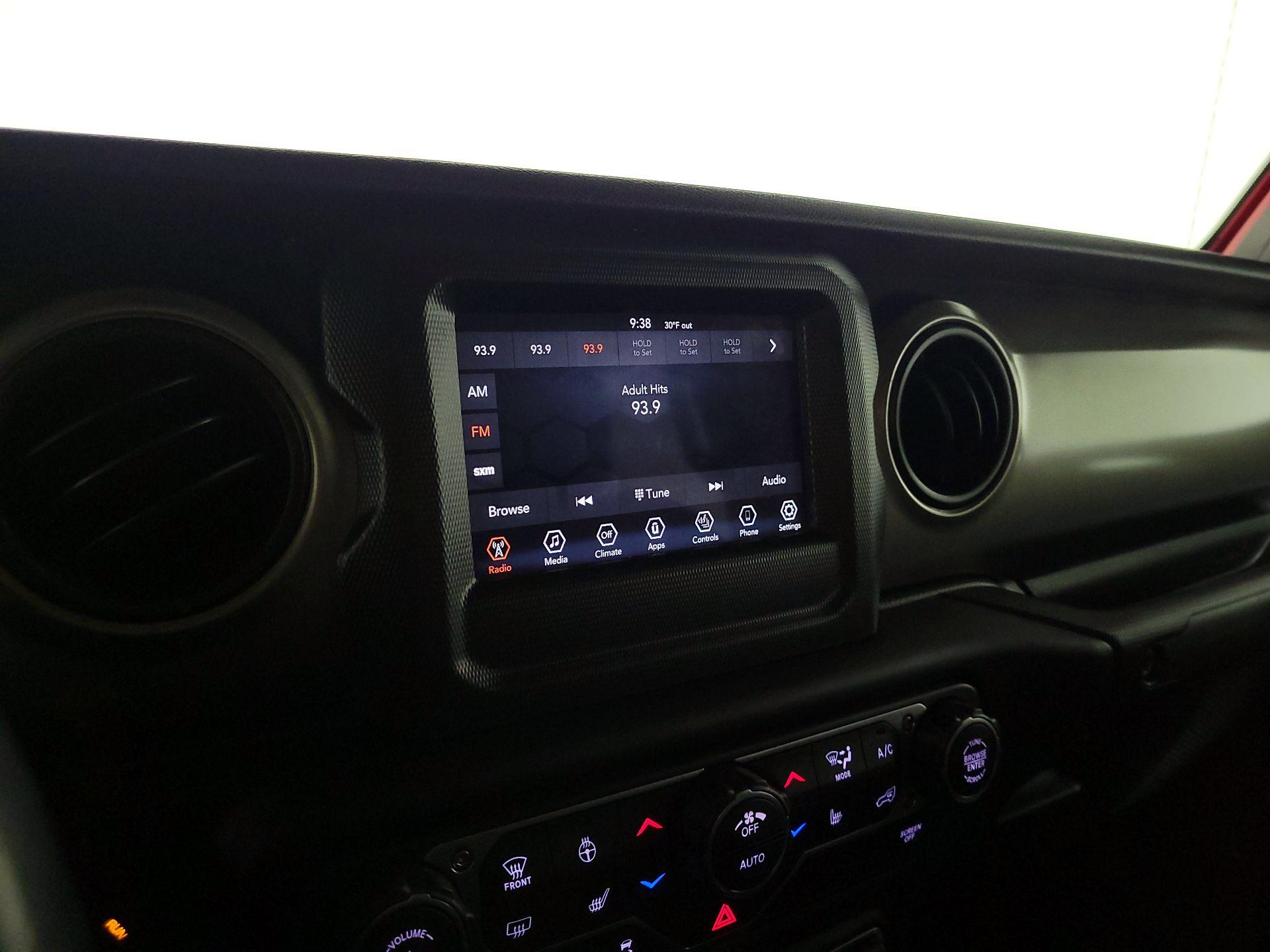 Thumbnail: 2020 Jeep Gladiator - 15