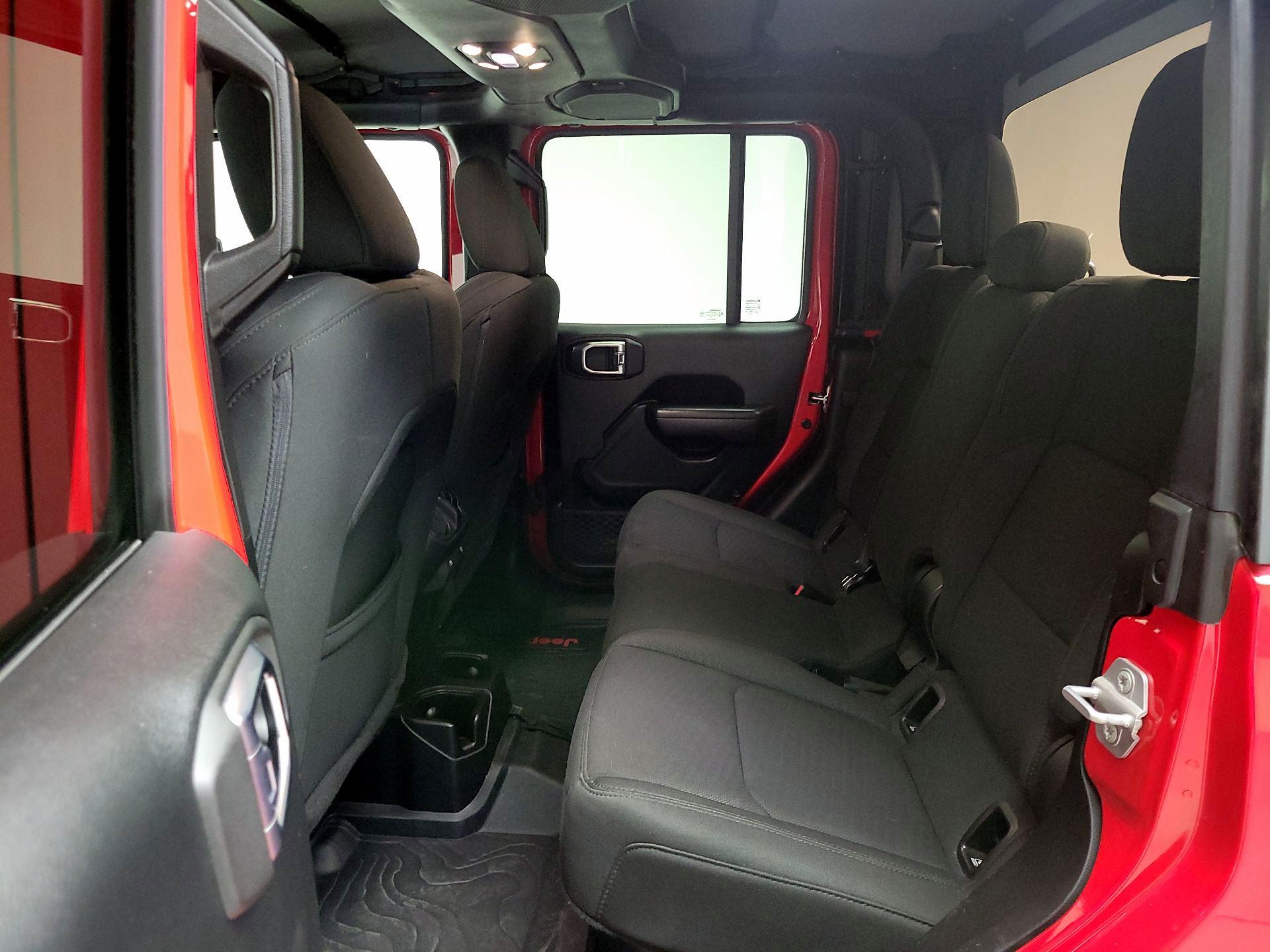 Thumbnail: 2020 Jeep Gladiator - 19