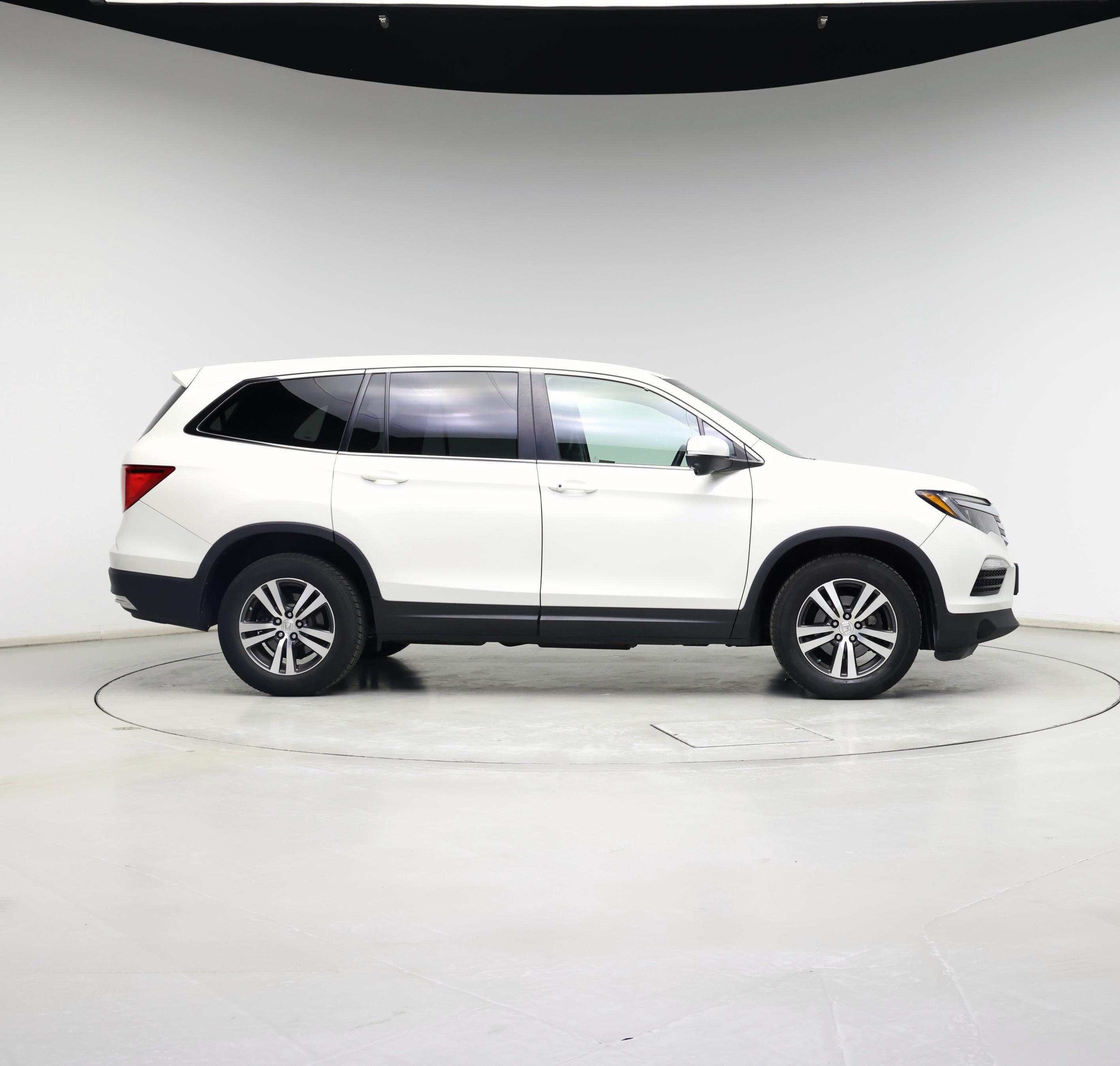 Thumbnail: 2018 Honda Pilot - 7