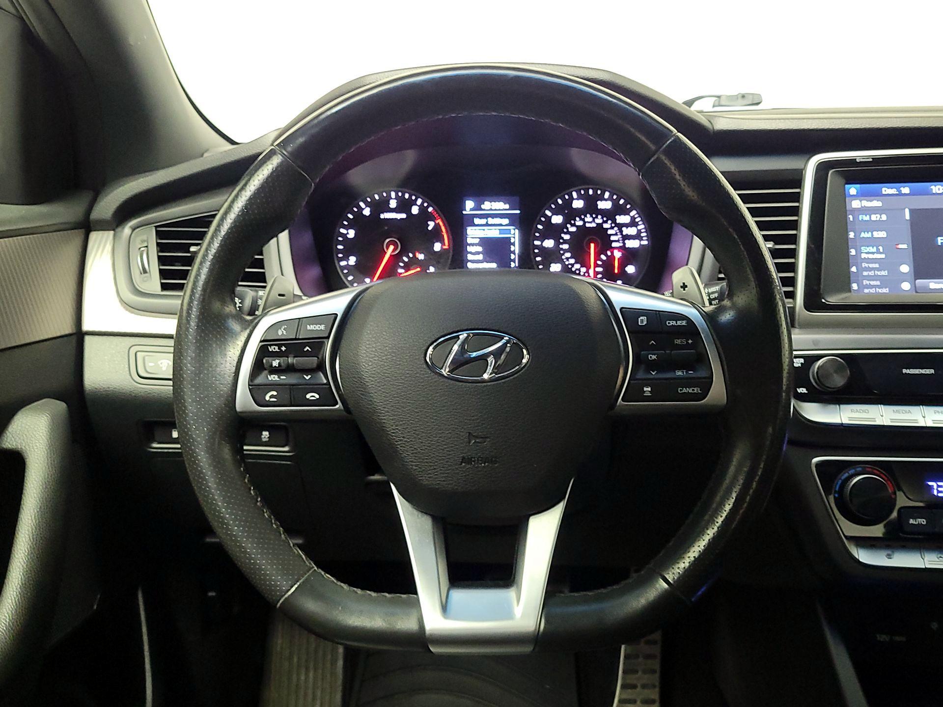 Thumbnail: 2019 Hyundai Sonata - 10