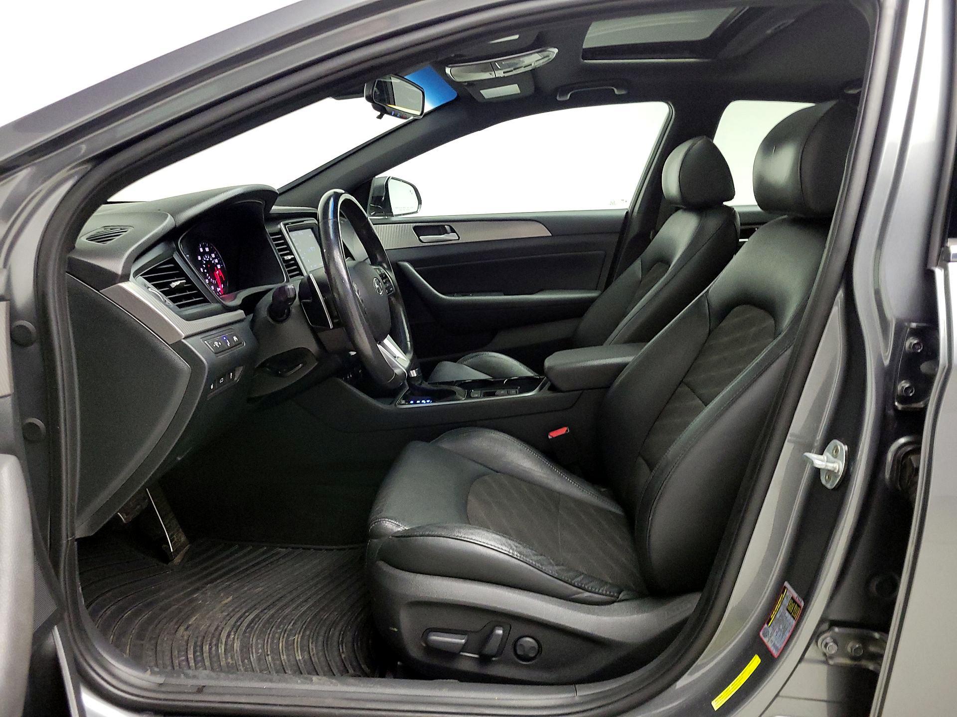 Thumbnail: 2019 Hyundai Sonata - 11