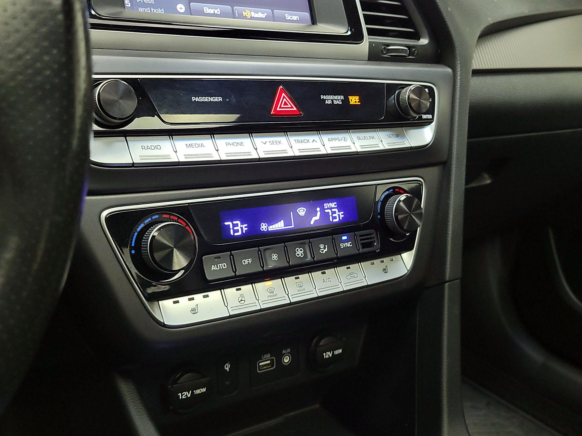 Thumbnail: 2019 Hyundai Sonata - 16