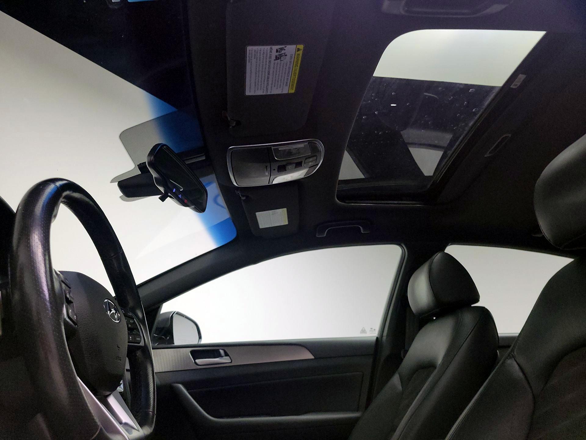 Thumbnail: 2019 Hyundai Sonata - 19