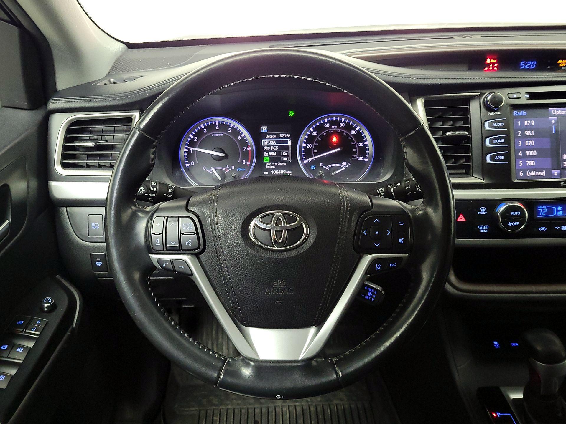 Thumbnail: 2019 Toyota Highlander - 10