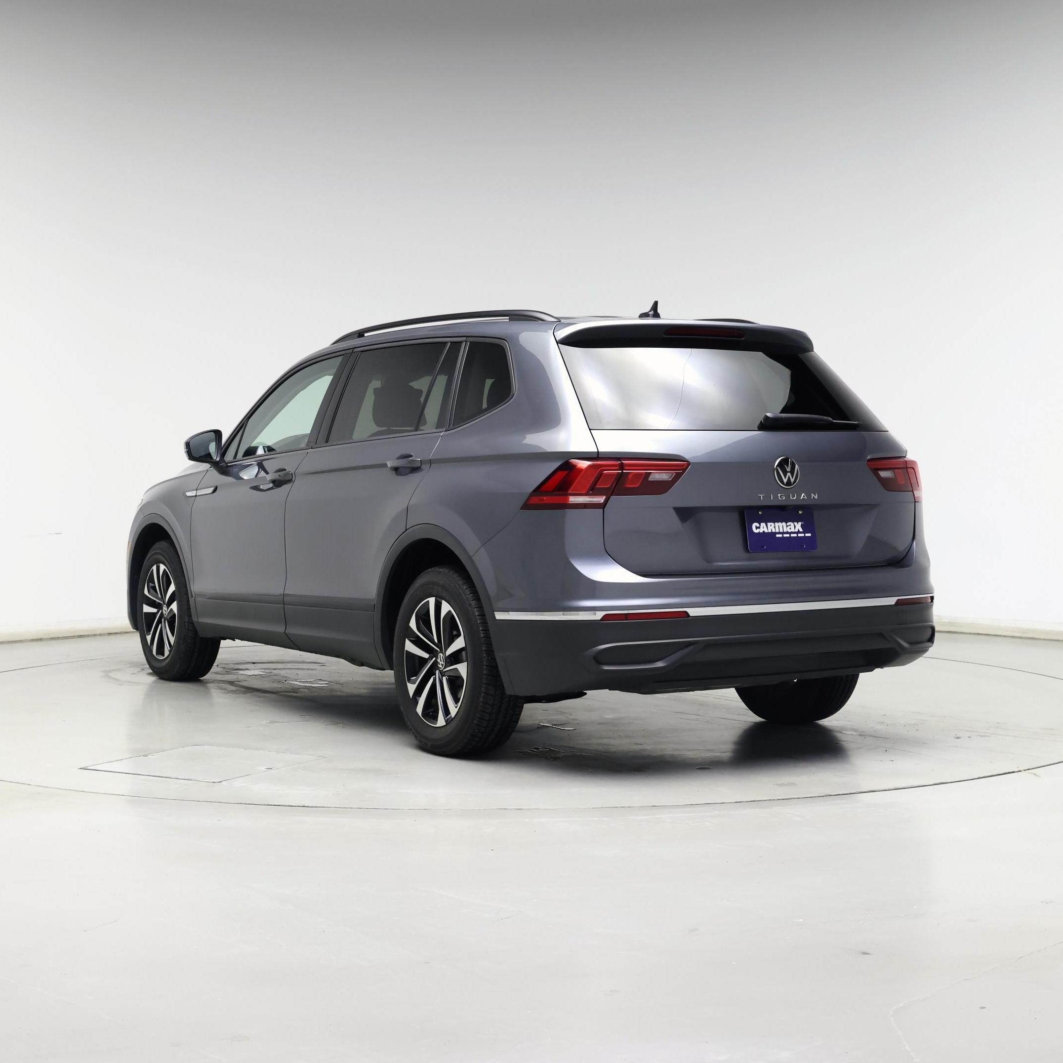 Thumbnail: 2023 Volkswagen Tiguan - 2