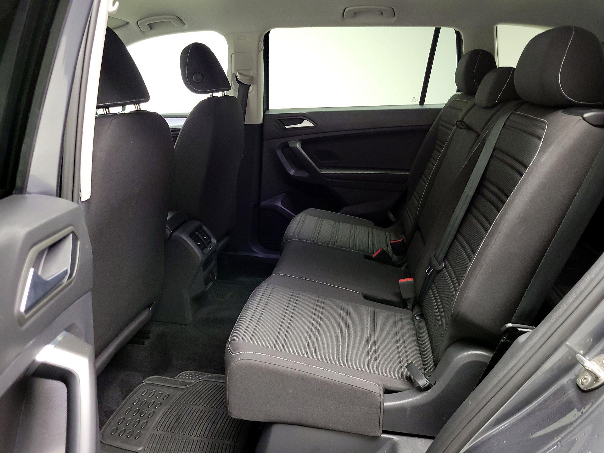 Thumbnail: 2023 Volkswagen Tiguan - 19