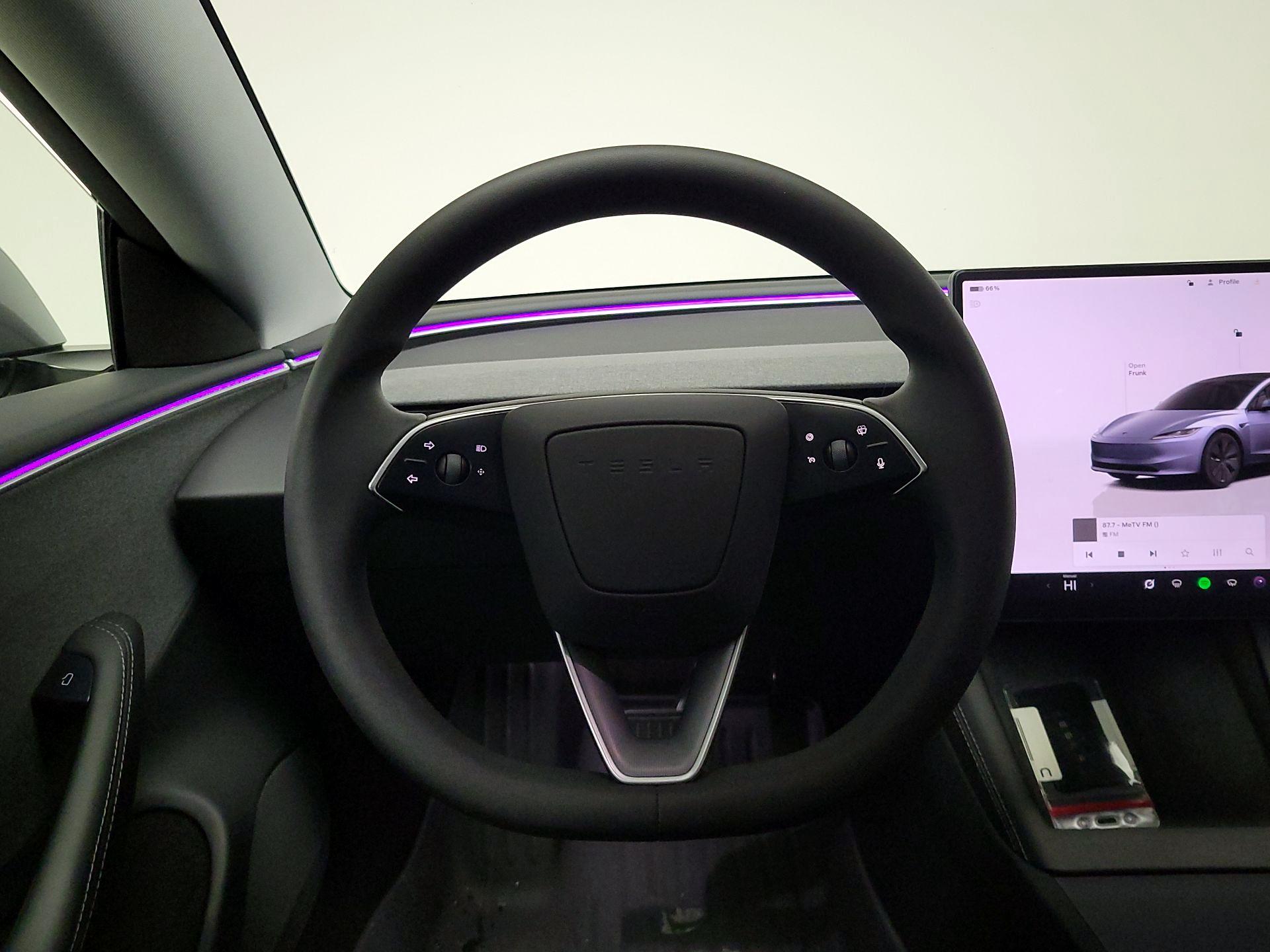 Thumbnail: 2025 Tesla Model 3 - 10